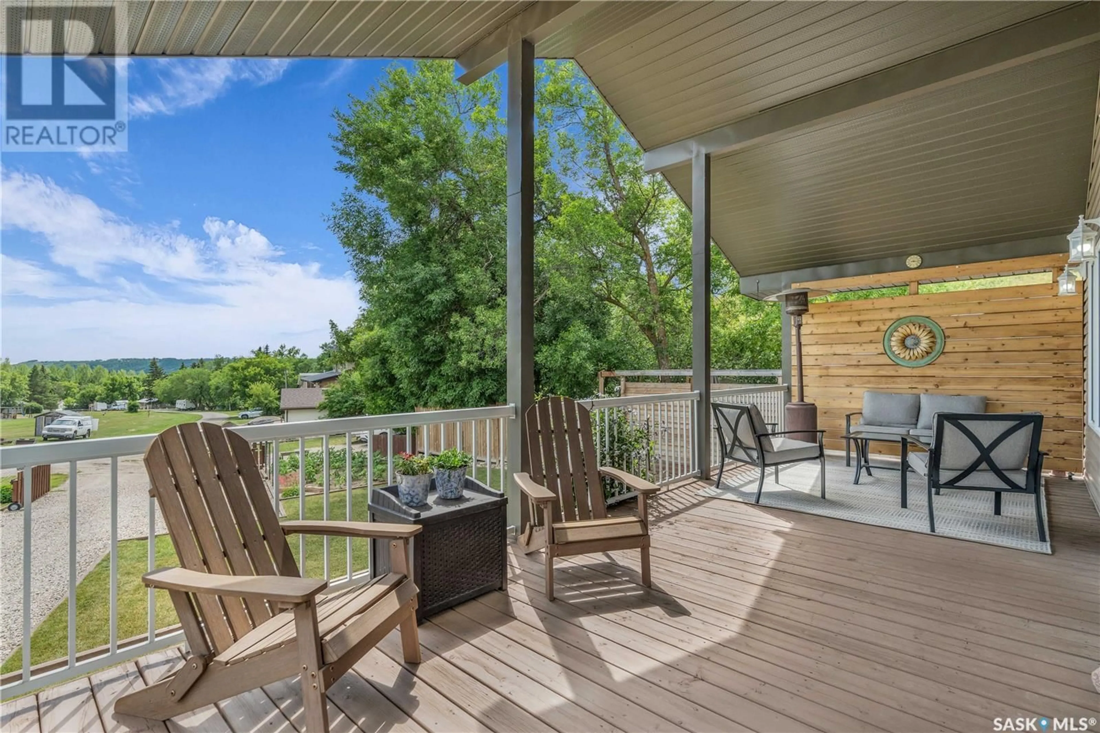 Patio, water/lake/river/ocean view for 148 GRANDVIEW AVENUE, Katepwa Beach Saskatchewan S0G2Y0