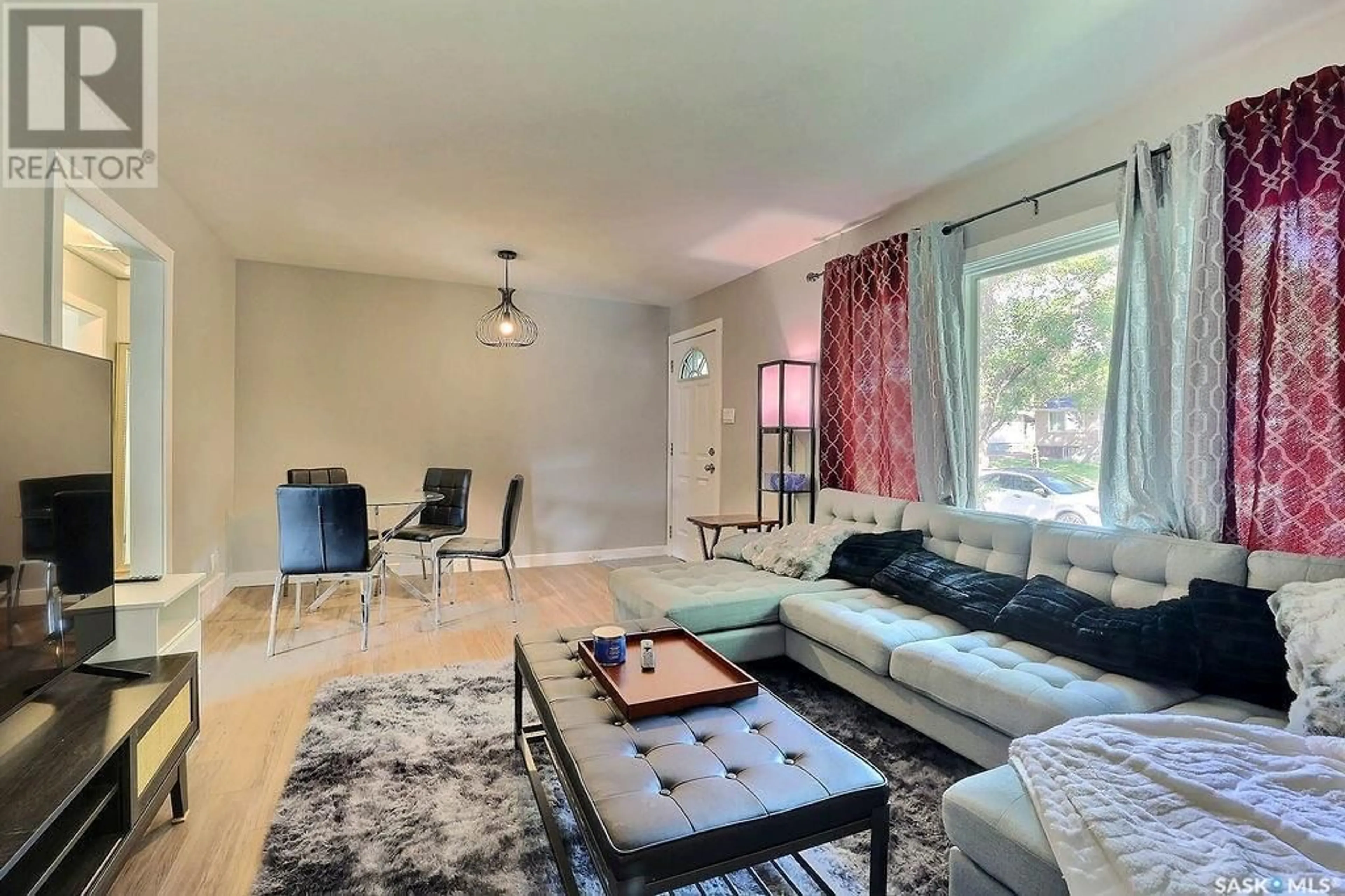 Living room with furniture, unknown for 509 18TH AVENUE, Regina Saskatchewan S4N1E5