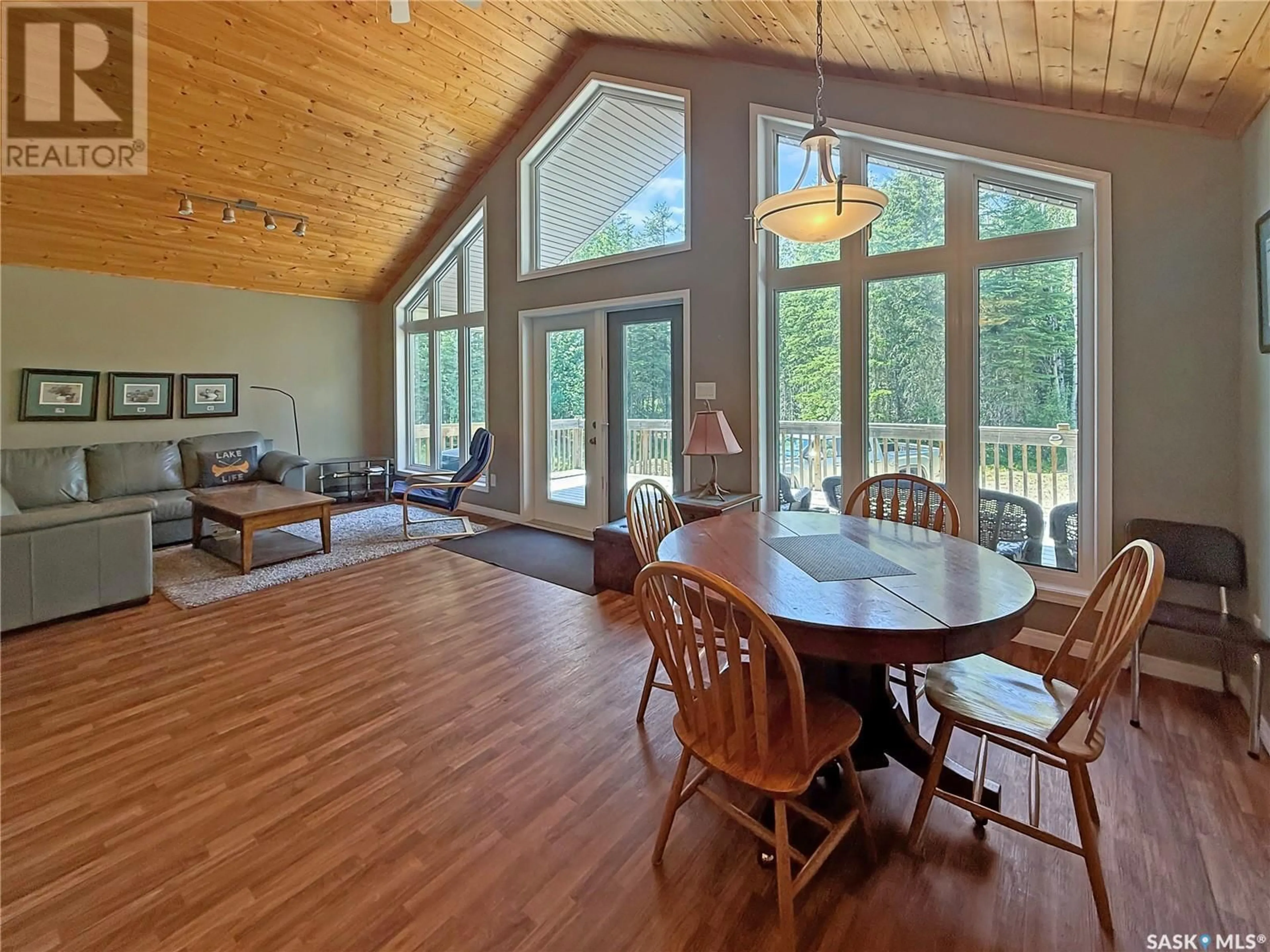 Dining room, wood/laminate floor for 409 MEADOW RIDGE DRIVE, Candle Lake Saskatchewan S0J3E0