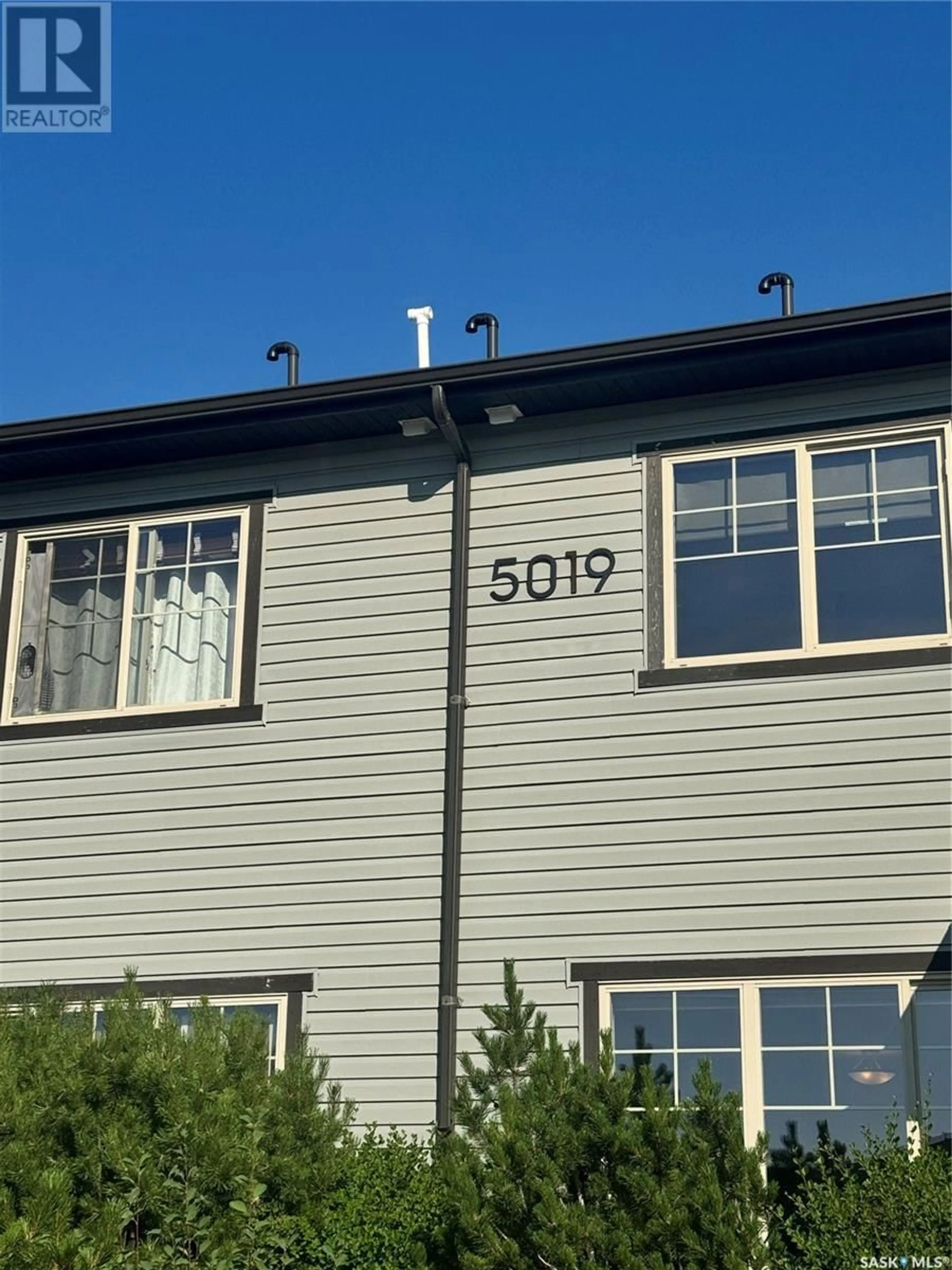 Home with vinyl exterior material, building for 28 5019 JAMES HILL ROAD, Regina Saskatchewan S4W0B9