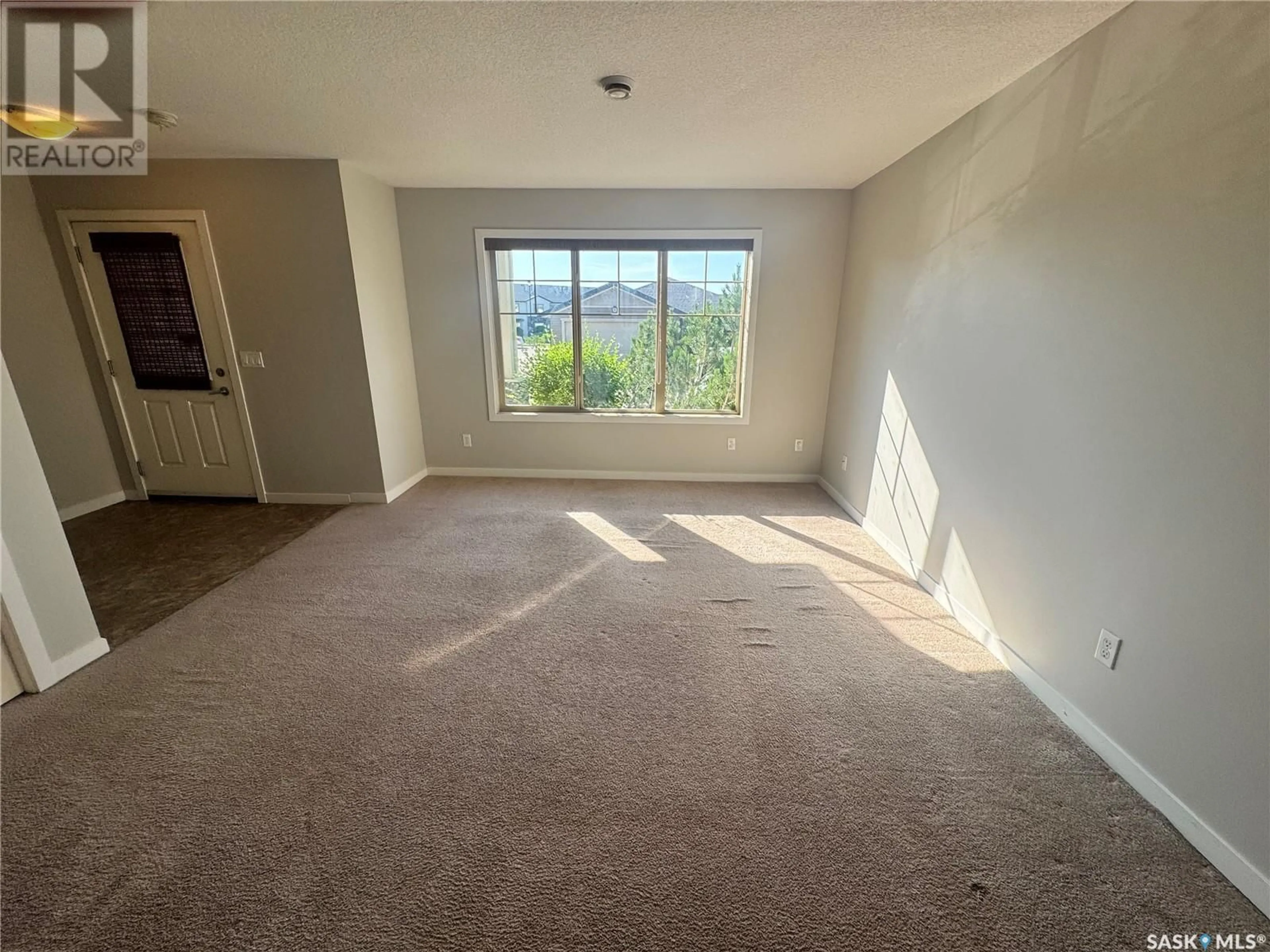 A pic of a room for 28 5019 JAMES HILL ROAD, Regina Saskatchewan S4W0B9
