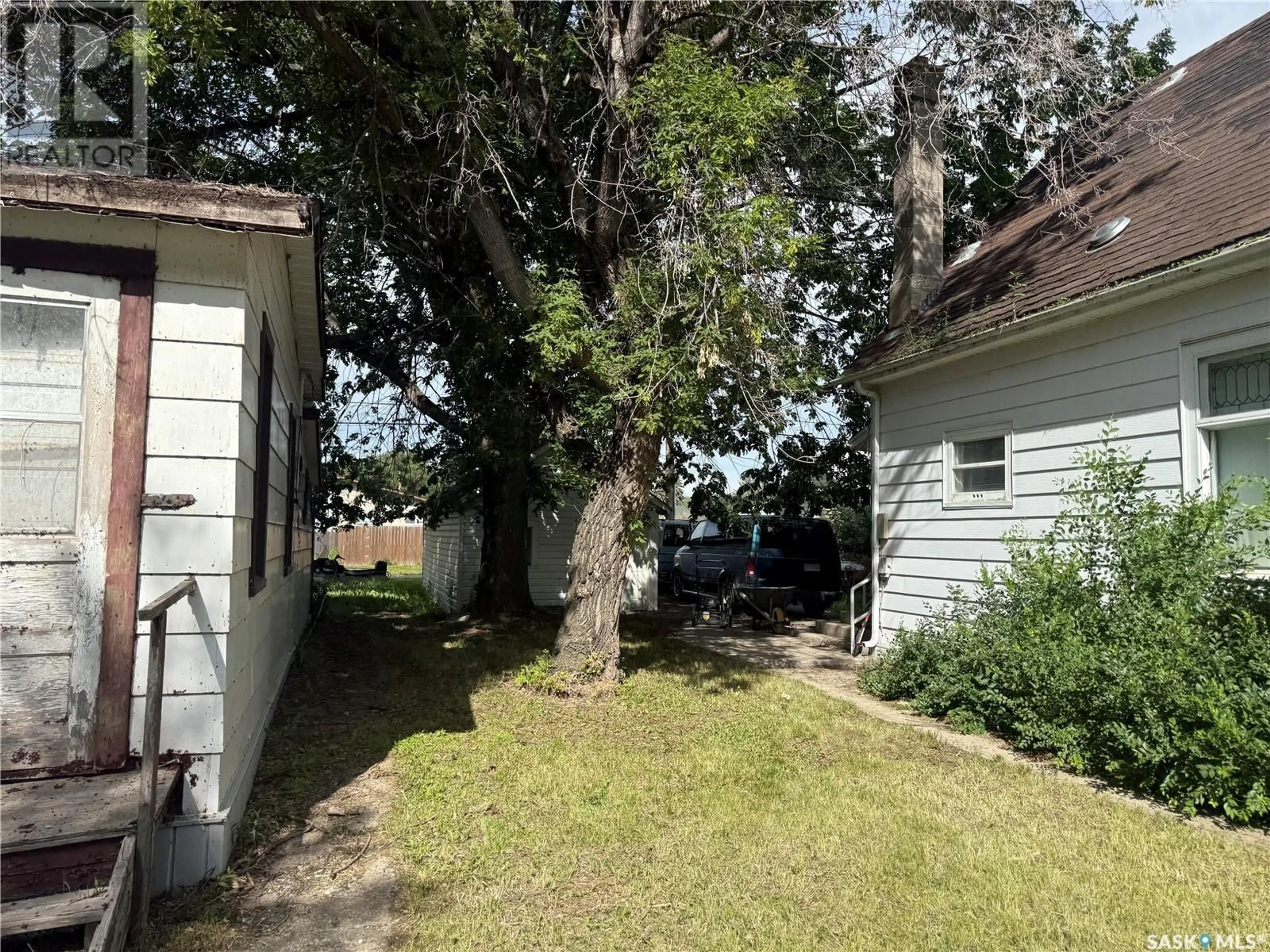 A pic from outside/outdoor area/front of a property/back of a property/a pic from drone, street for 414 PANGMAN STREET, Outlook Saskatchewan S0L2N0
