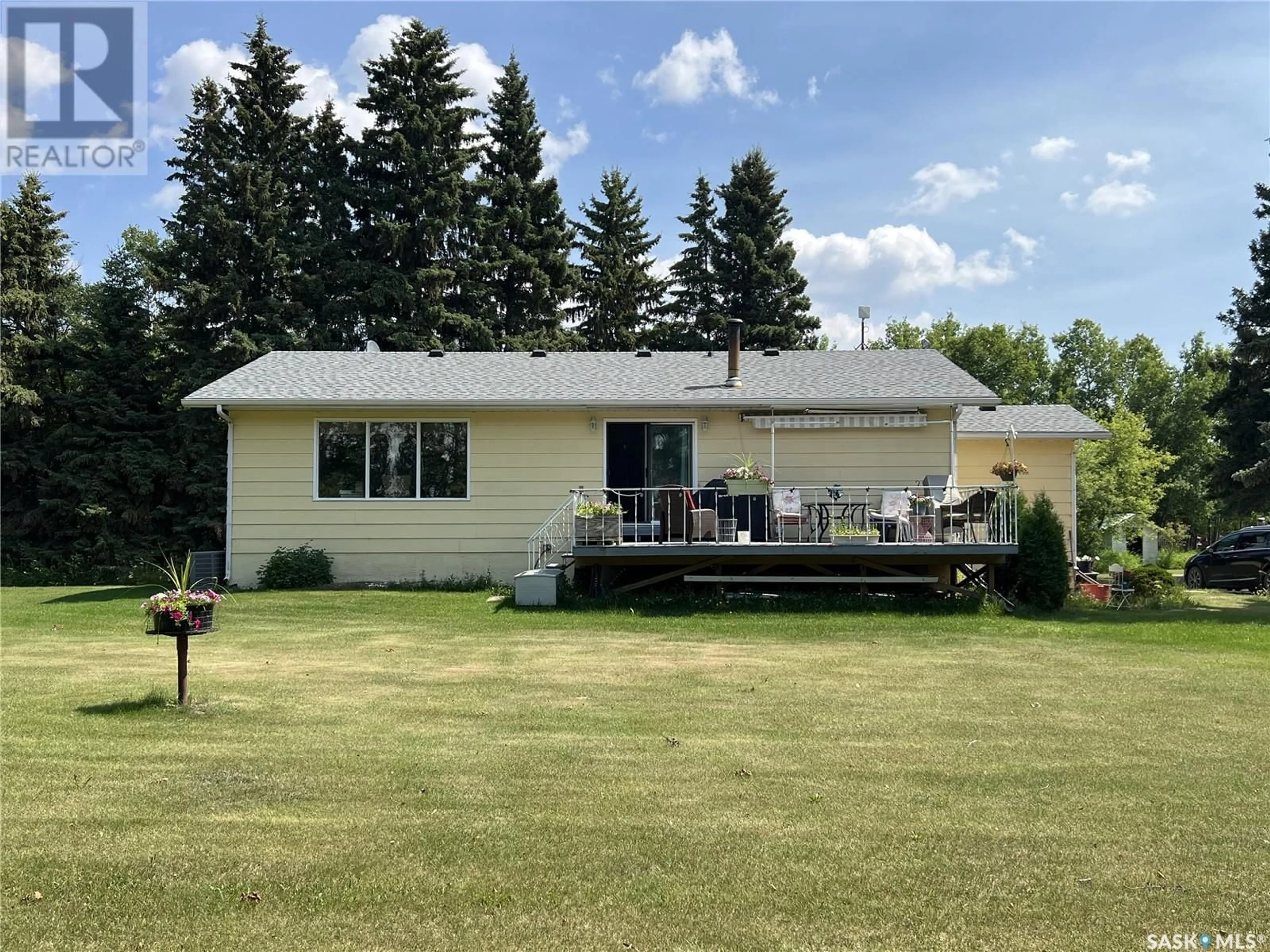A pic from outside/outdoor area/front of a property/back of a property/a pic from drone, unknown for 13 KM EAST OF MEADOW LAKE, Meadow Lake Rm No.588 Saskatchewan S9X1Y1