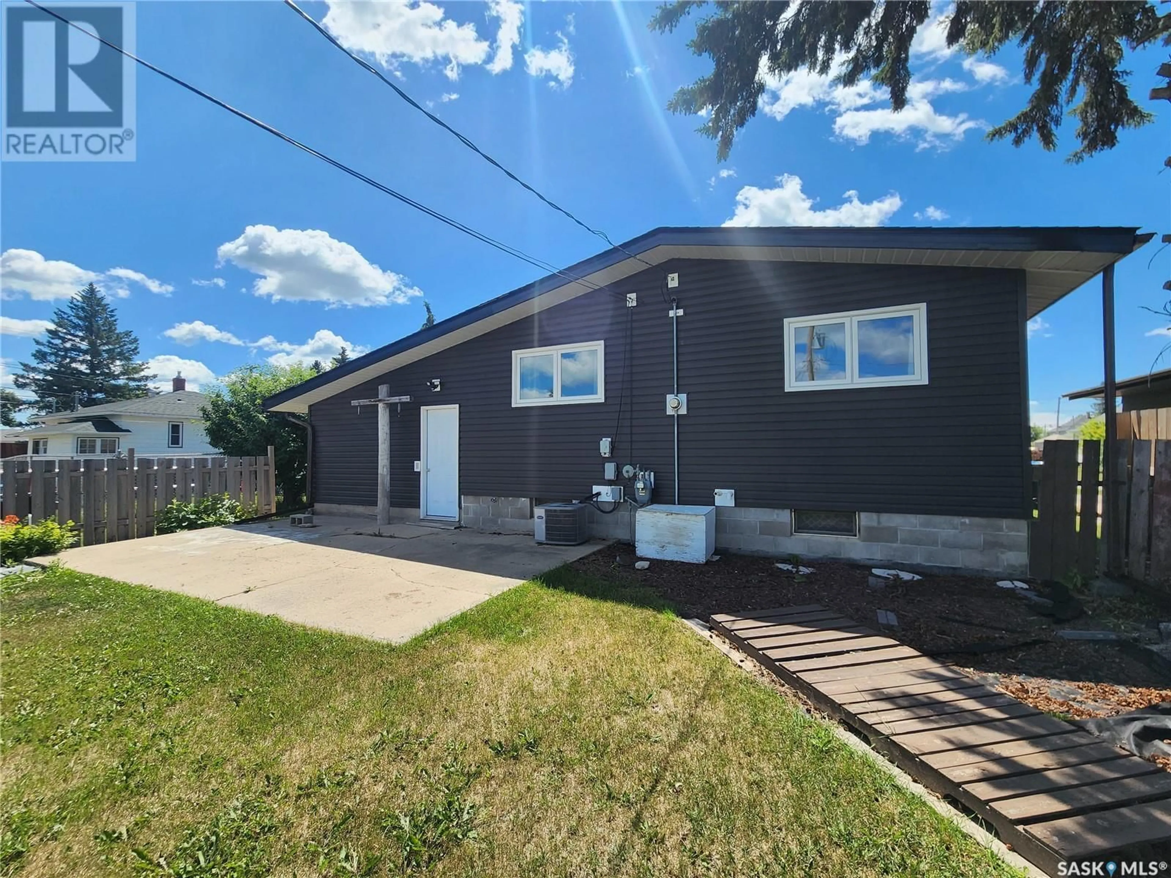 Unknown for 126 11TH AVENUE, Melville Saskatchewan S0A2P0