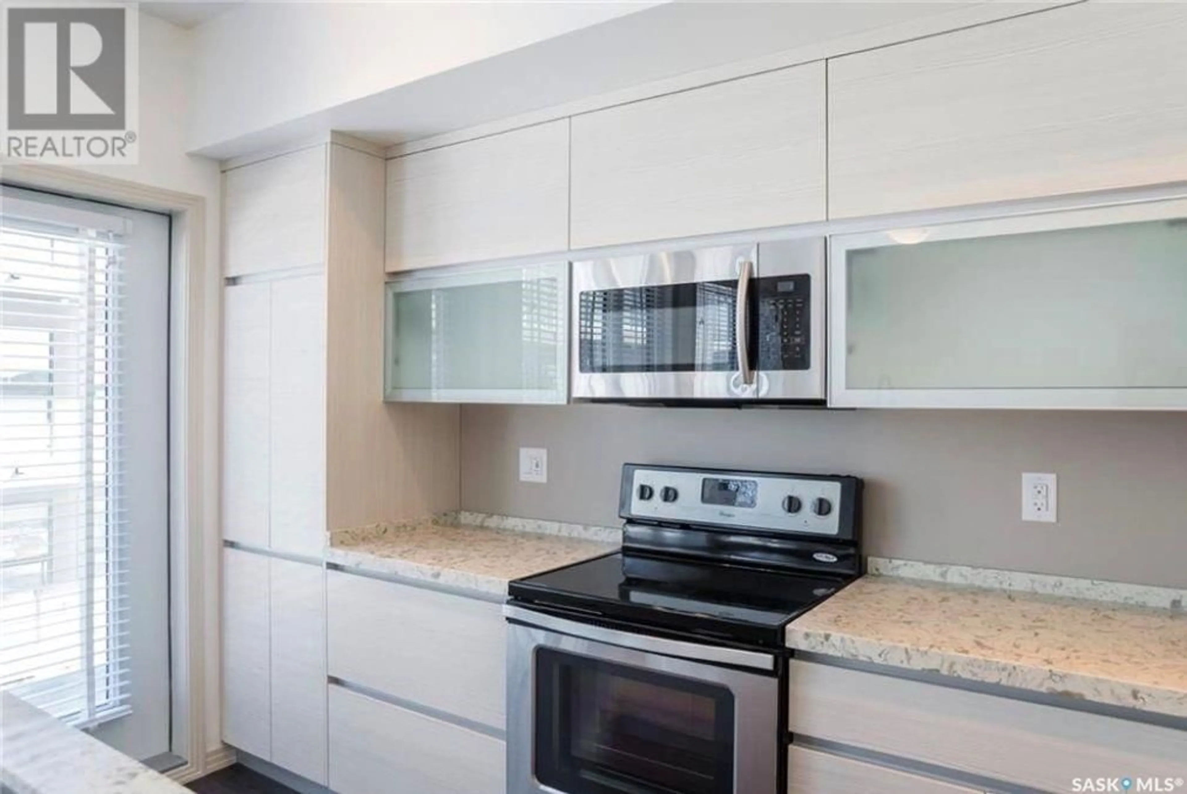 Standard kitchen, unknown for 108 223 EVERGREEN SQUARE, Saskatoon Saskatchewan S7S1N1