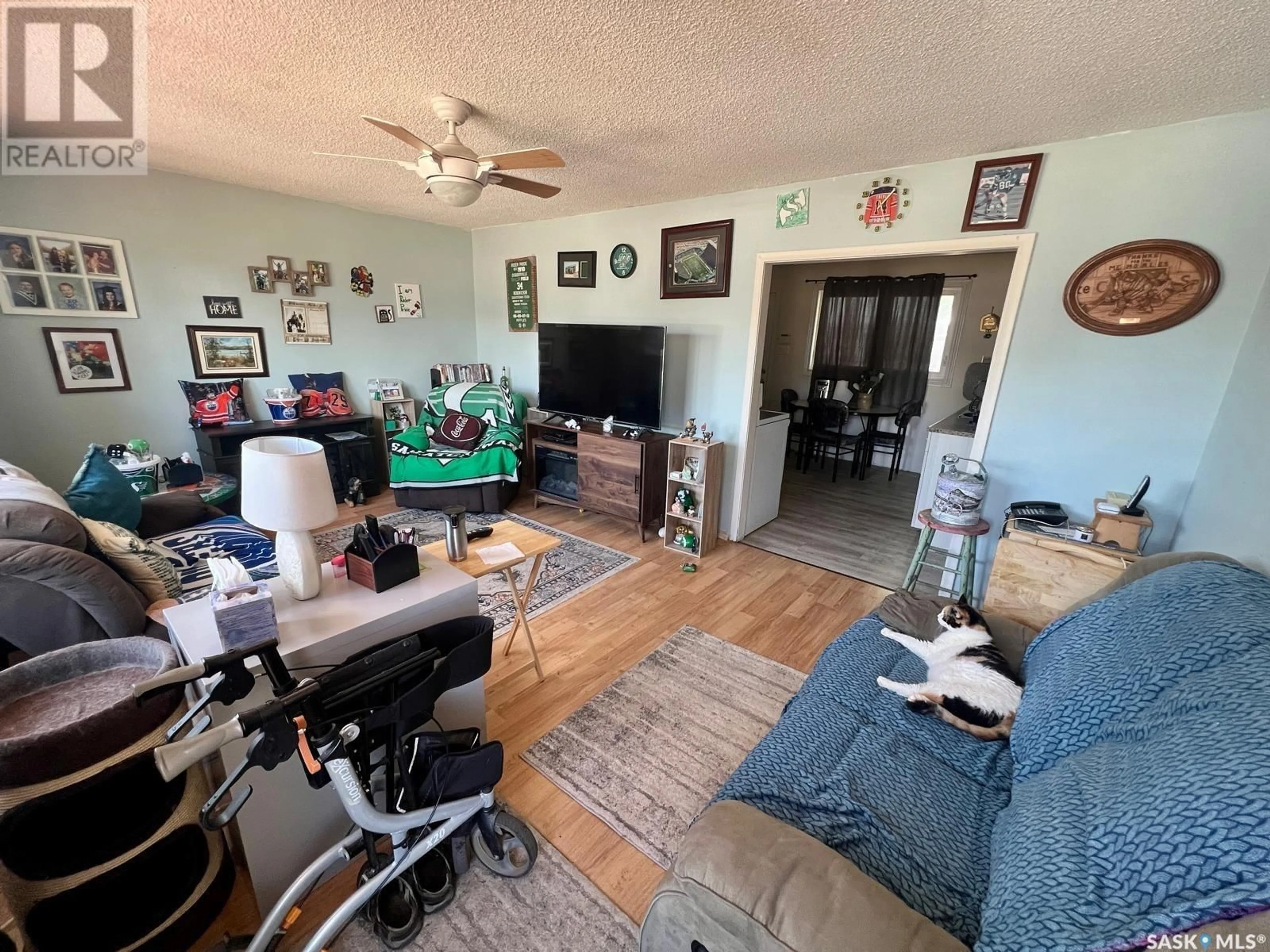A pic of a room for 446 MCINTYRE STREET, Regina Saskatchewan S4R2M3