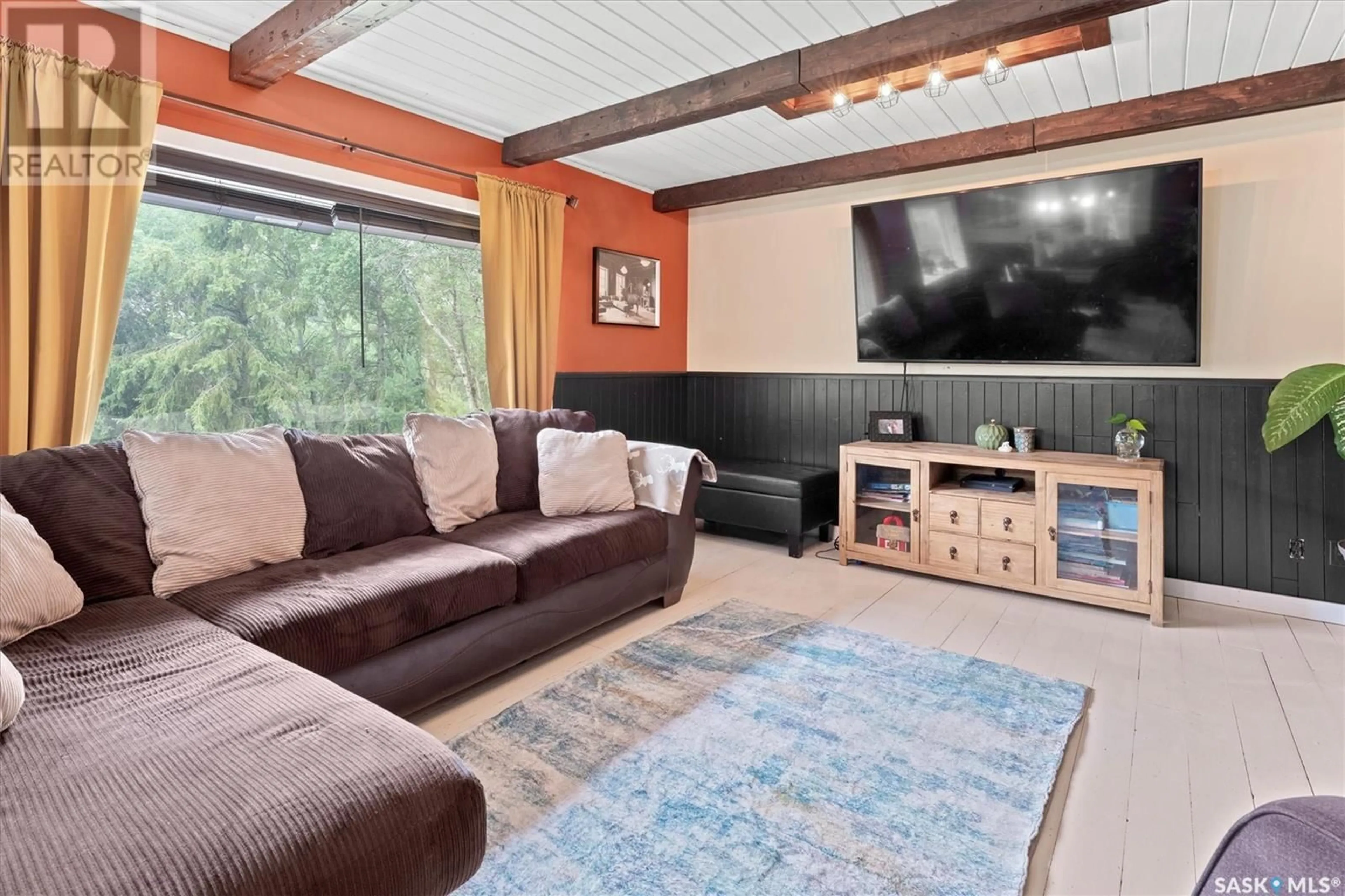 Home theater for STABLE LIFE ACRES, Vanscoy Rm No. 345 Saskatchewan S0L3J0