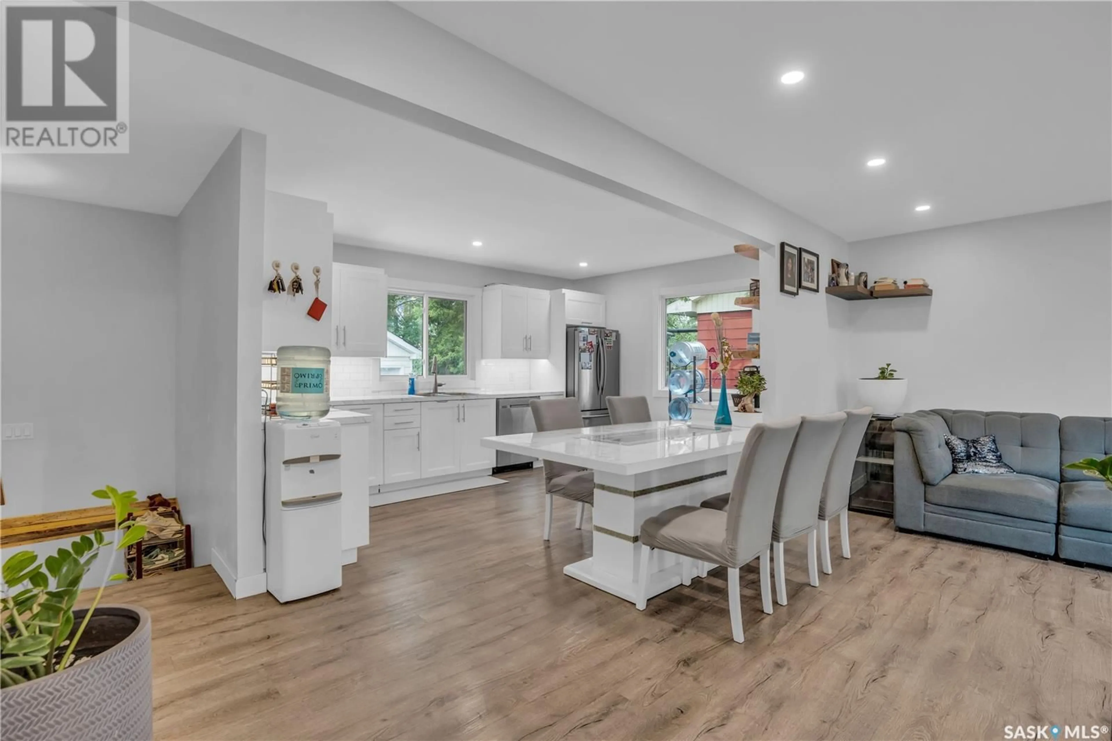 Open concept kitchen, unknown for 3515 LANG AVENUE, Regina Saskatchewan S4R3V3