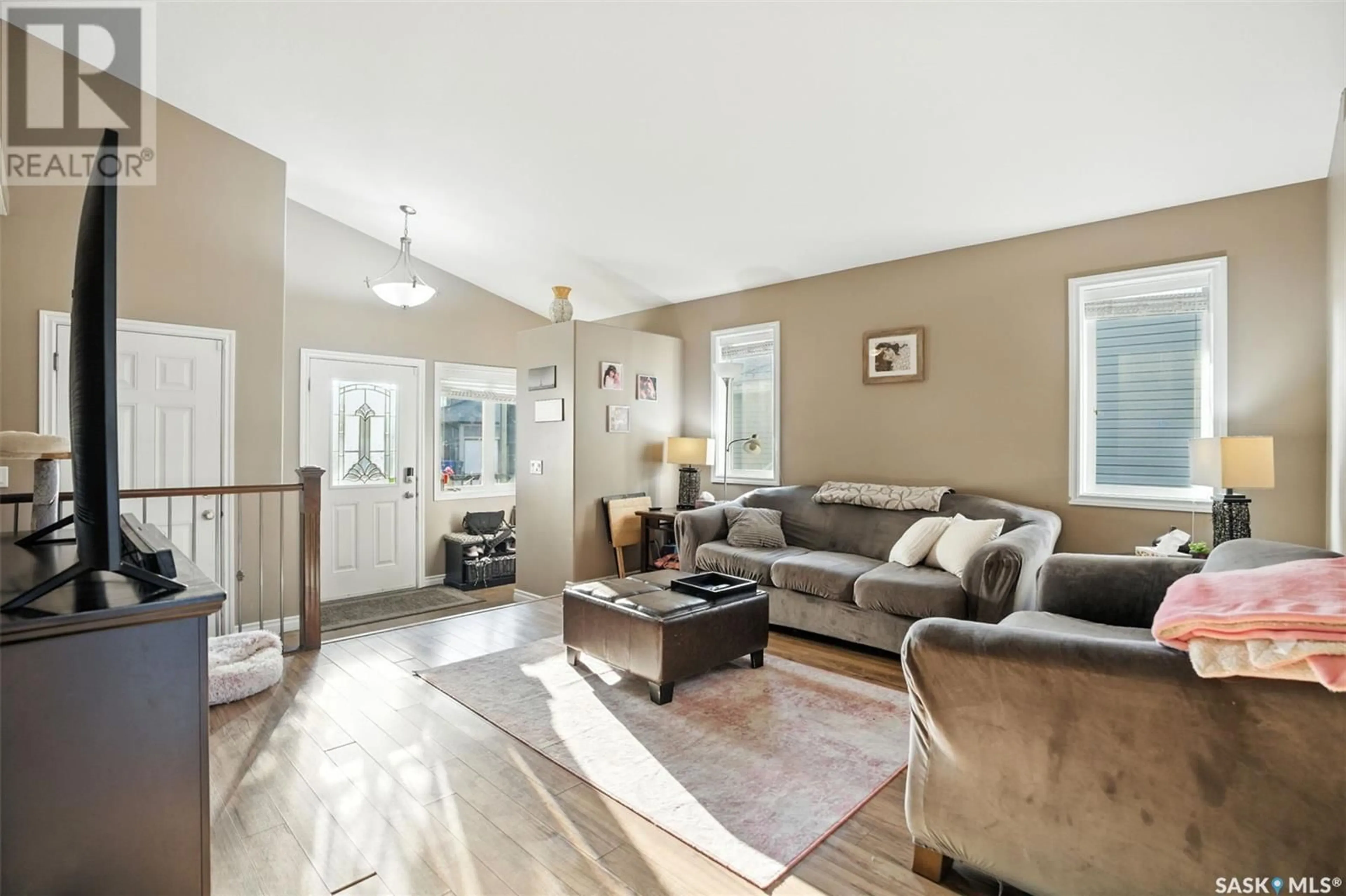 Living room with furniture, unknown for 218 MCCALLUM WAY, Saskatoon Saskatchewan S7R0H7
