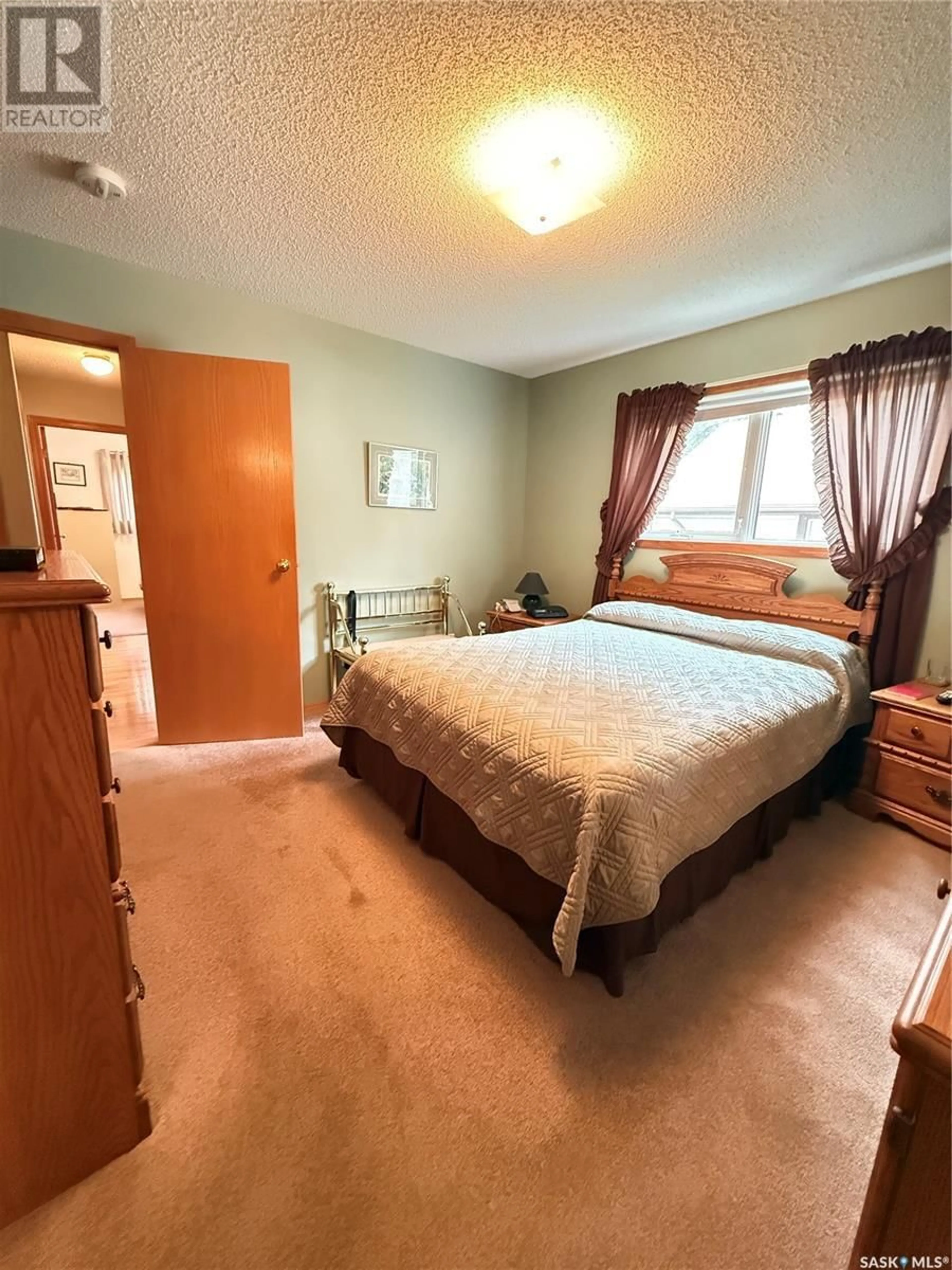 A pic of a room for 423 QU'APPELLE STREET, Weyburn Saskatchewan S4H0R3