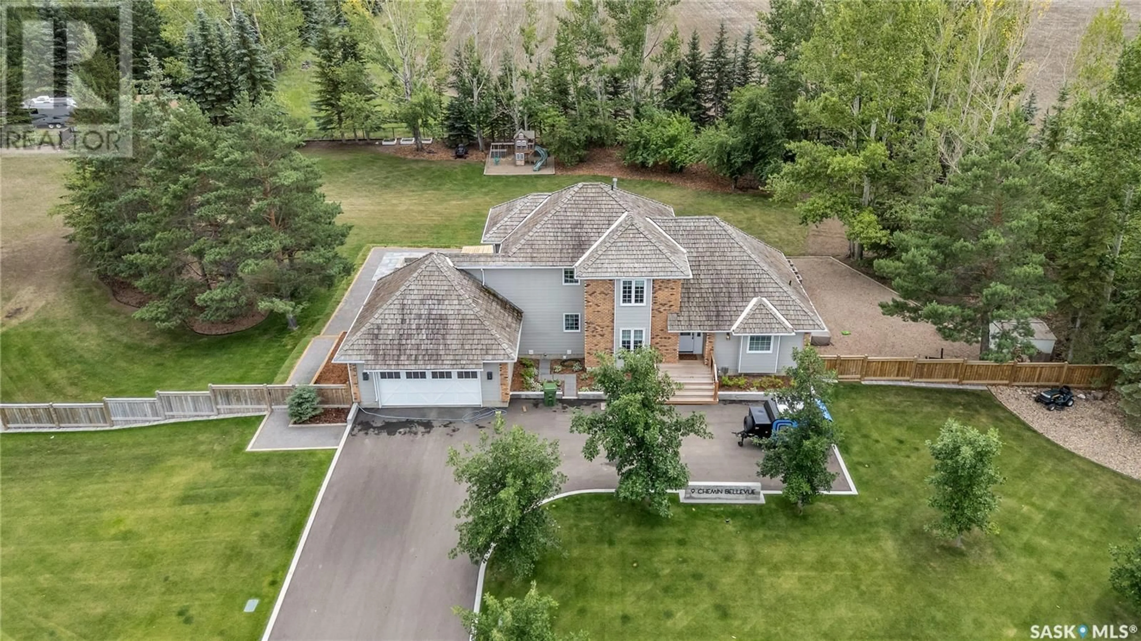 A pic from outside/outdoor area/front of a property/back of a property/a pic from drone, unknown for 9 CHEMIN BELLEVUE ROAD, Battleford Saskatchewan S0M0E0
