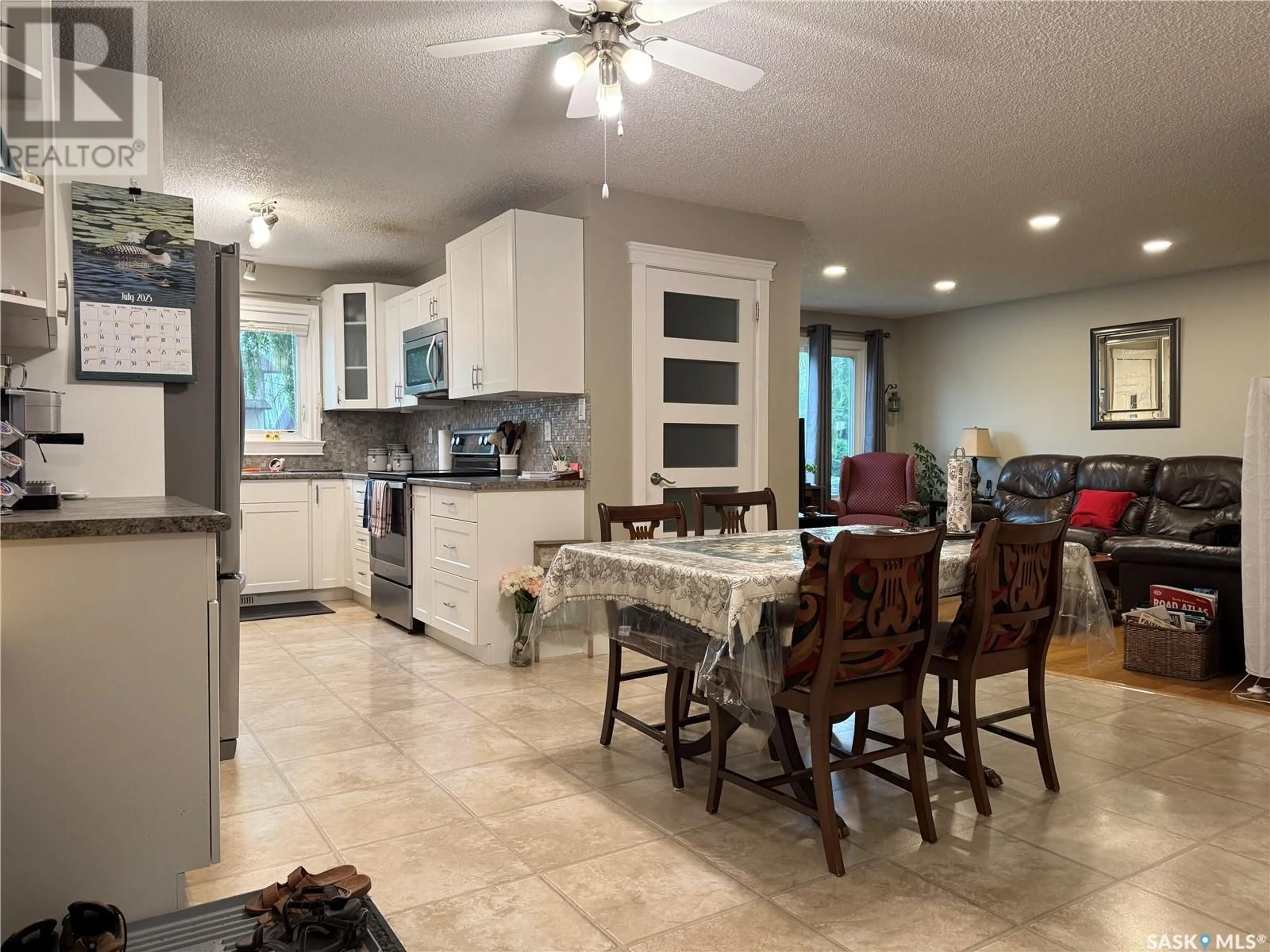 Open concept kitchen, ceramic/tile floor for 21 CENTENNIAL CRESCENT, Humboldt Saskatchewan S0K2A0