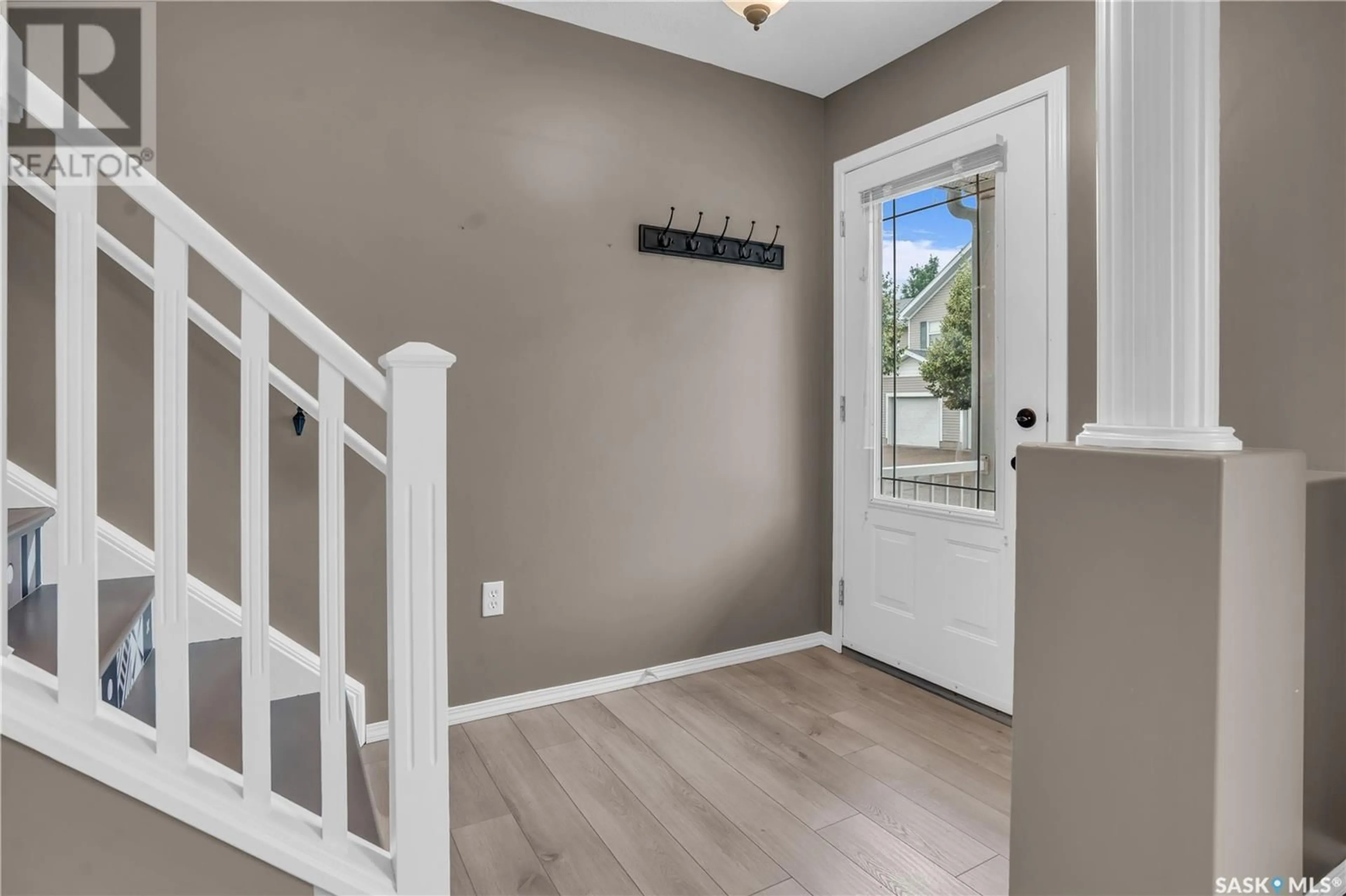 Indoor entryway for 4658 MARIGOLD DRIVE, Regina Saskatchewan S4X4S5