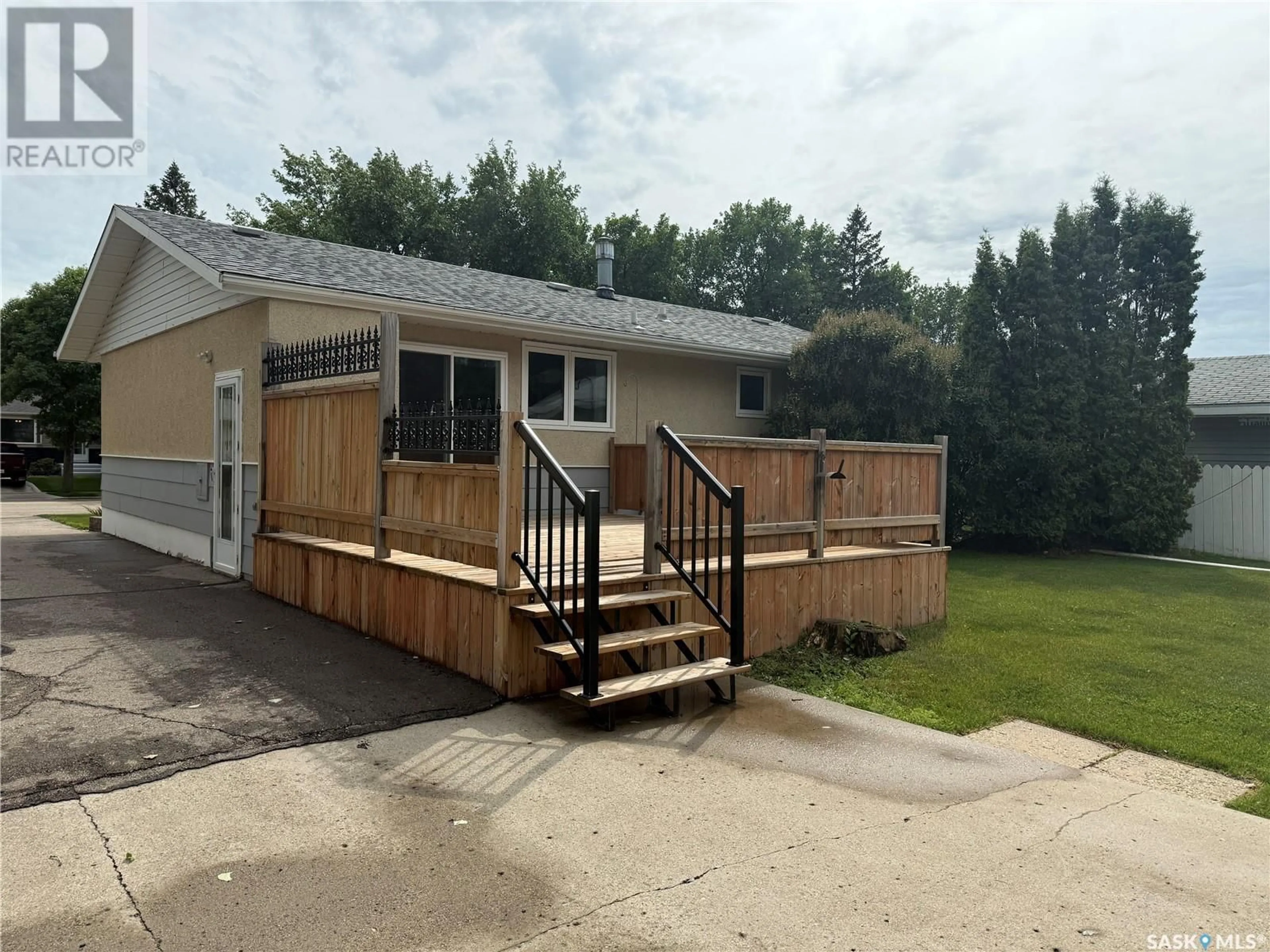 Unknown for 1415 COTEAU AVENUE, Weyburn Saskatchewan S4H0H8