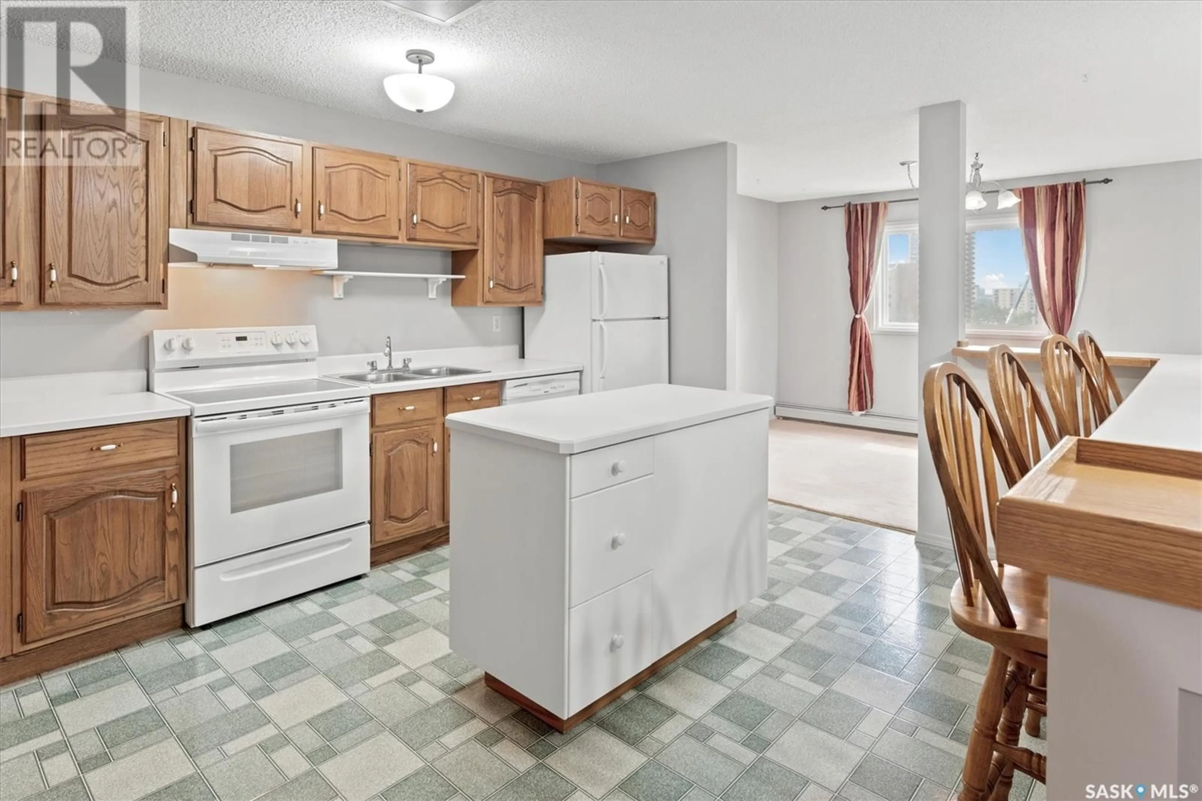 Standard kitchen, ceramic/tile floor for 510 - 704 5TH AVENUE N, Saskatoon Saskatchewan S7K2R2