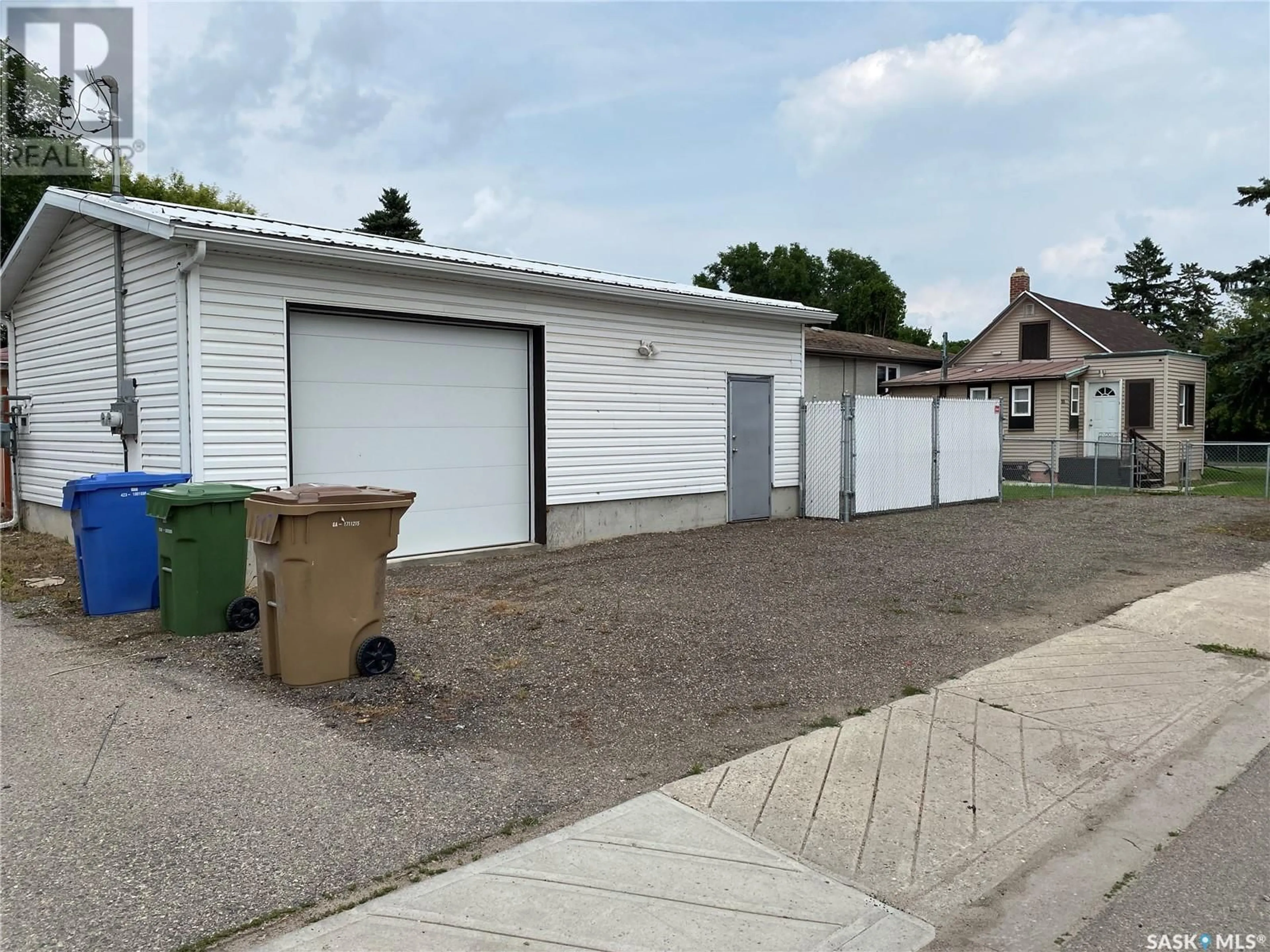 Unknown for 702 12TH AVENUE, Regina Saskatchewan S4N0M8