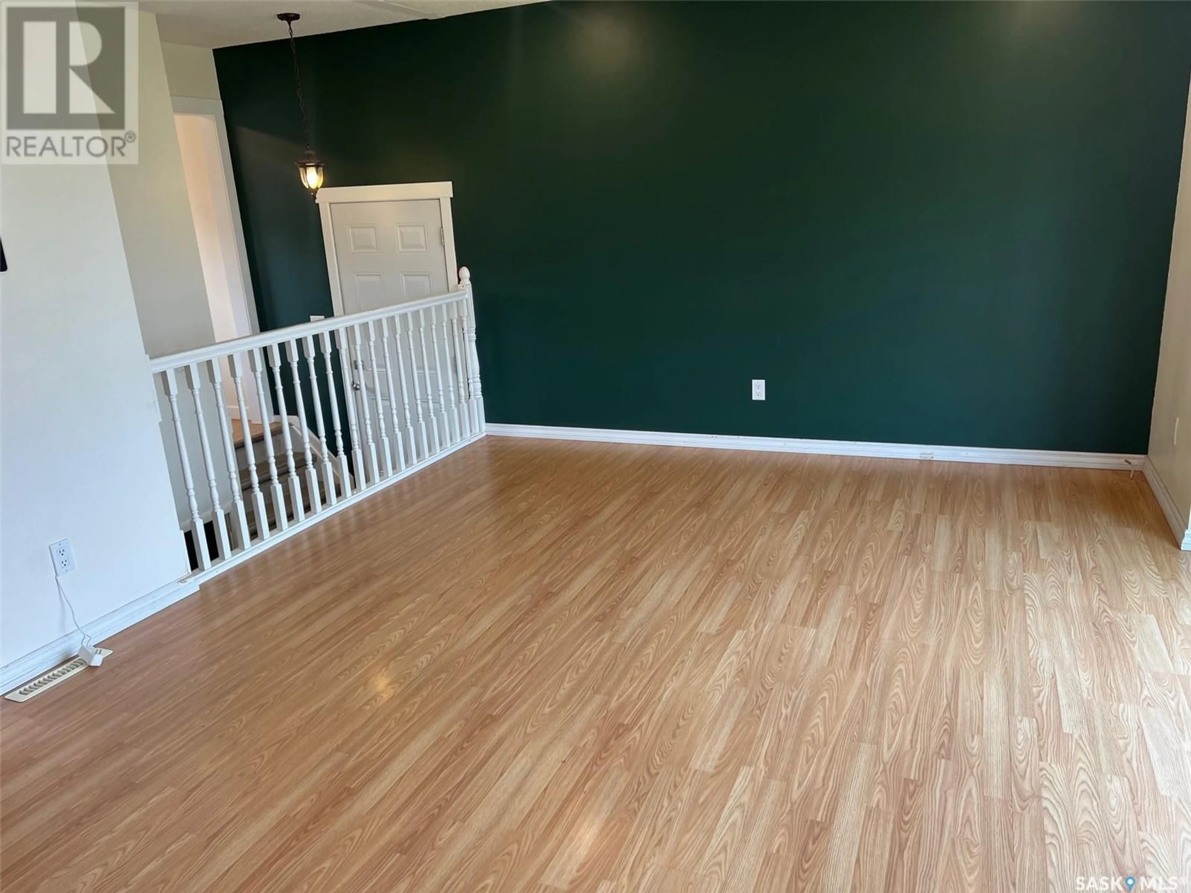 A pic of a room for 1118 Y AVENUE, Saskatoon Saskatchewan S7L3L6