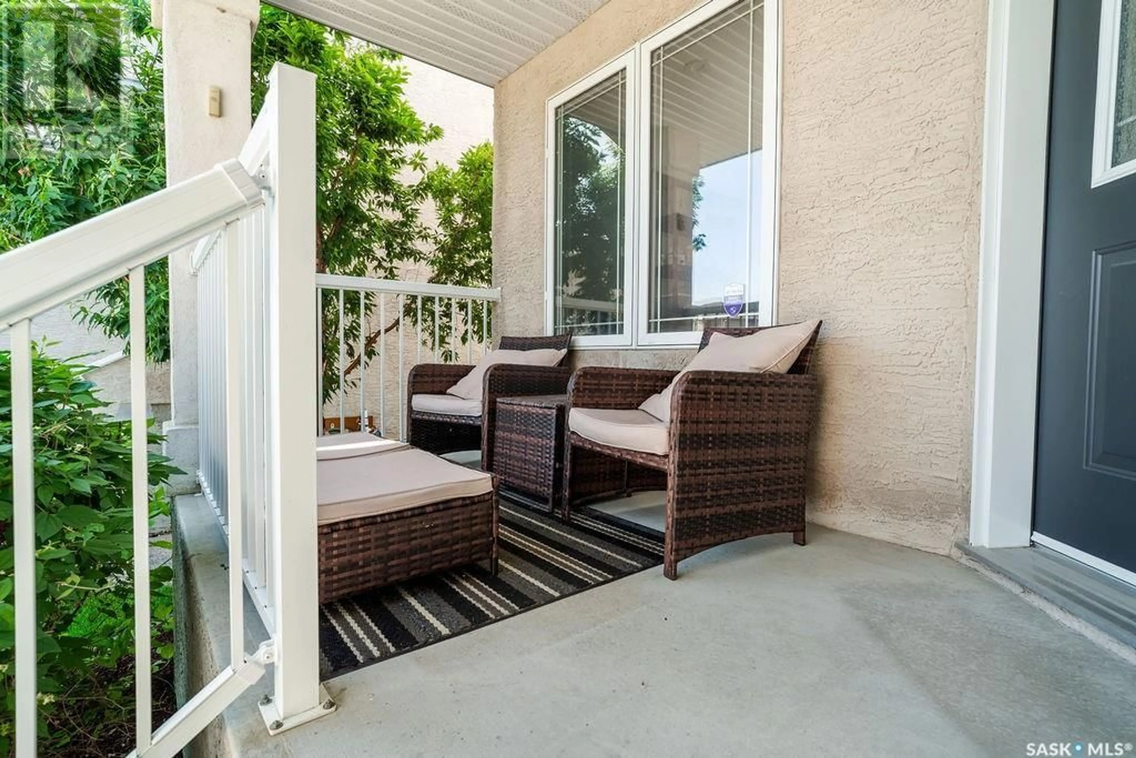 Patio, street for 3275 WINDSOR PARK CRESCENT, Regina Saskatchewan S4V3B2