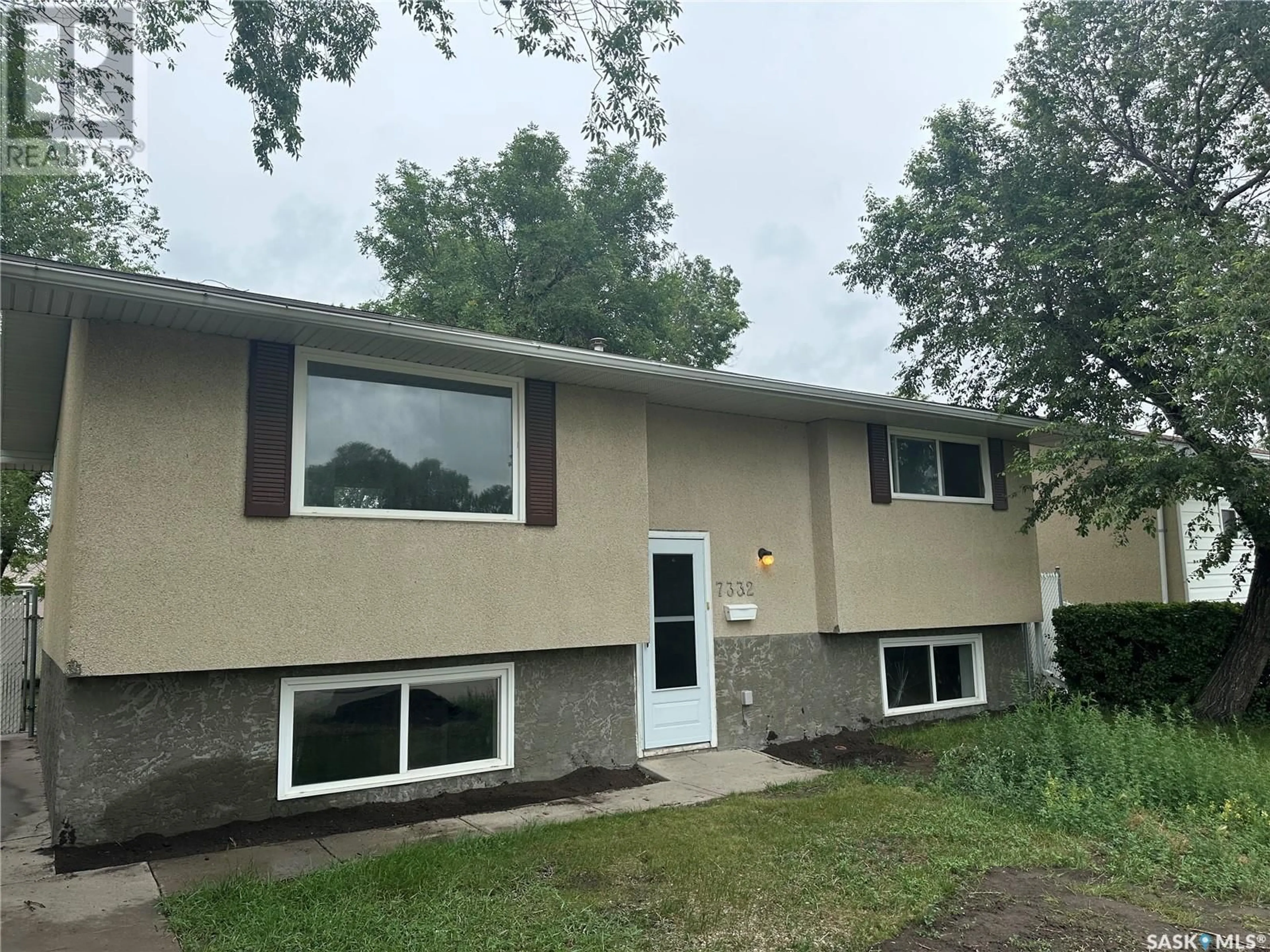 Home with vinyl exterior material, unknown for 7332 BOWMAN AVENUE, Regina Saskatchewan S4T6K8