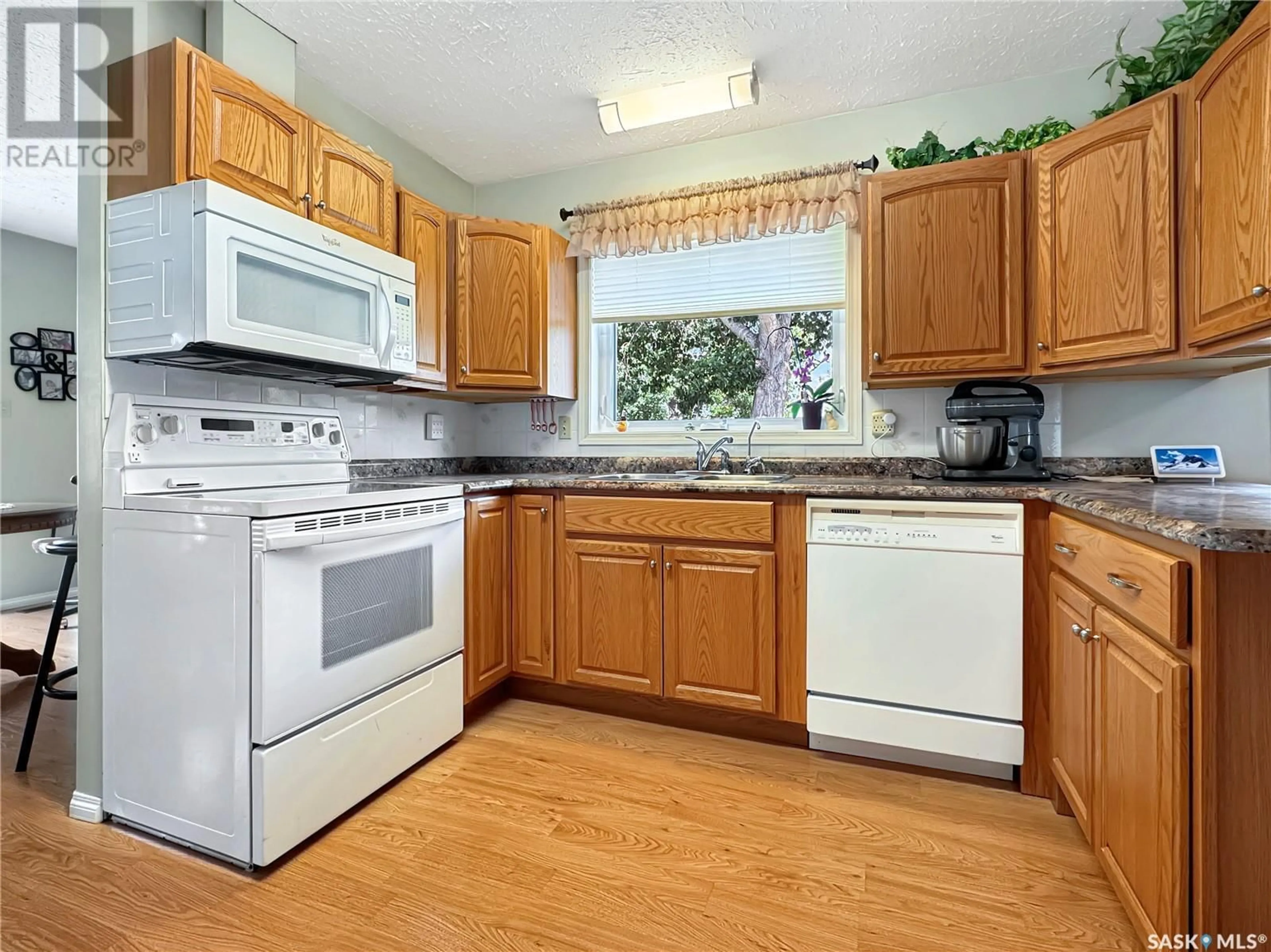 Standard kitchen, unknown for 319 FINLEY AVENUE, Cut Knife Saskatchewan S0M0N0