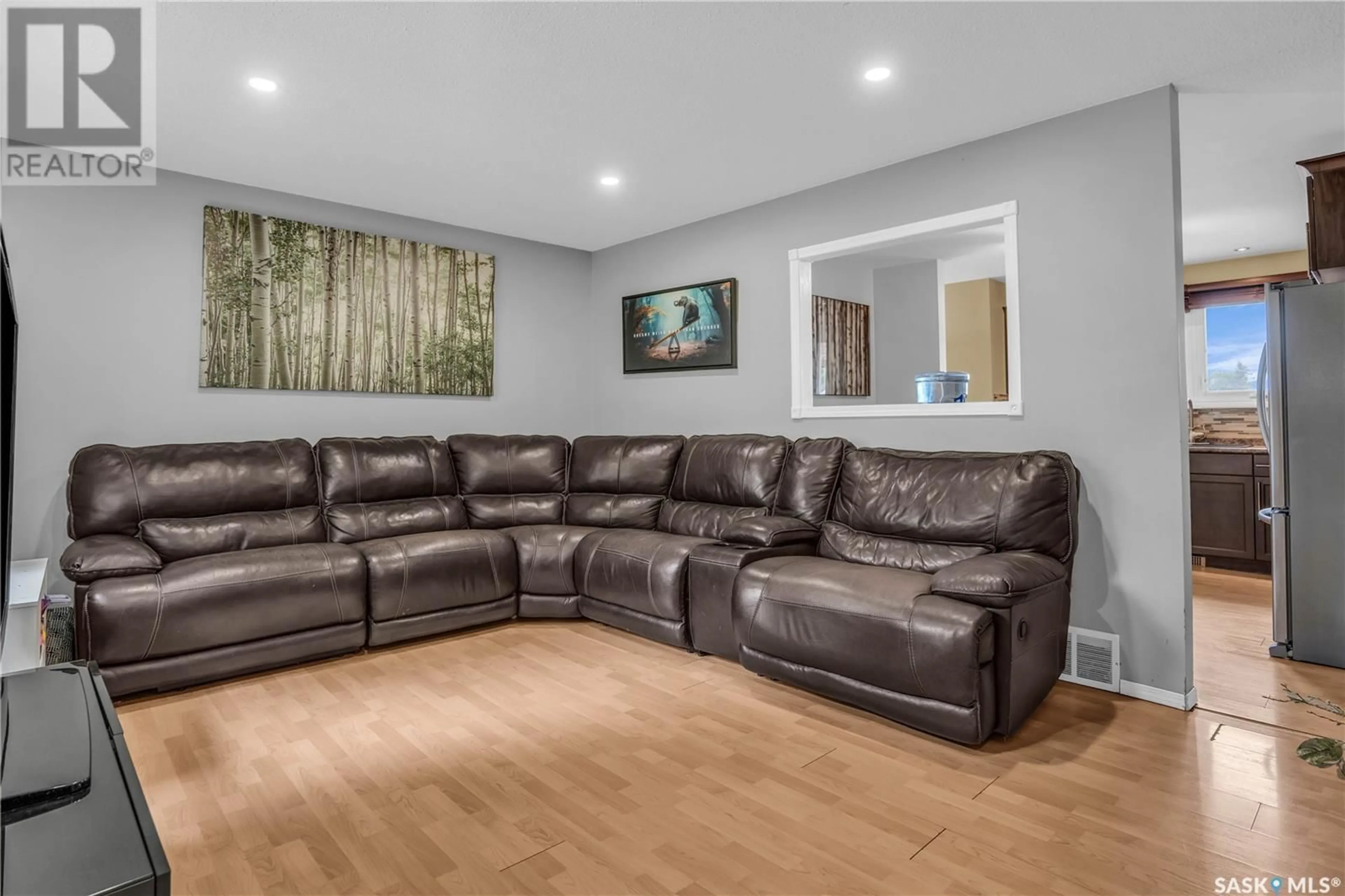 Home theater for 214 TRUDELLE CRESCENT, Regina Saskatchewan S4T6T4