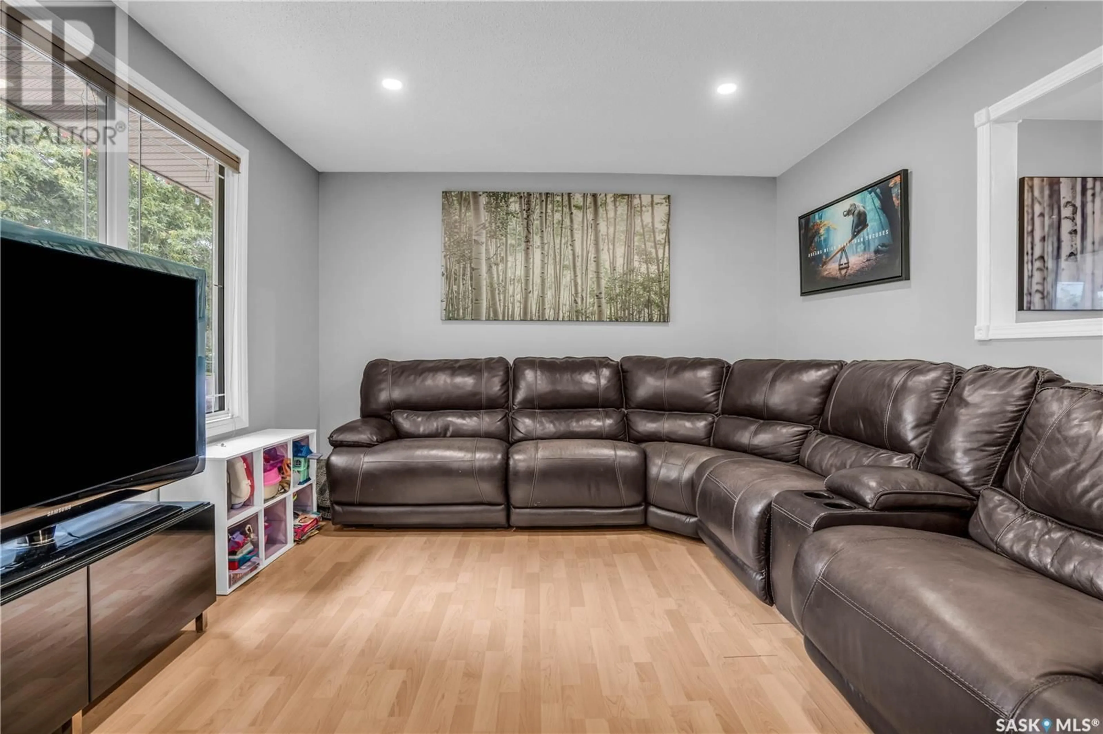 Home theater for 214 TRUDELLE CRESCENT, Regina Saskatchewan S4T6T4