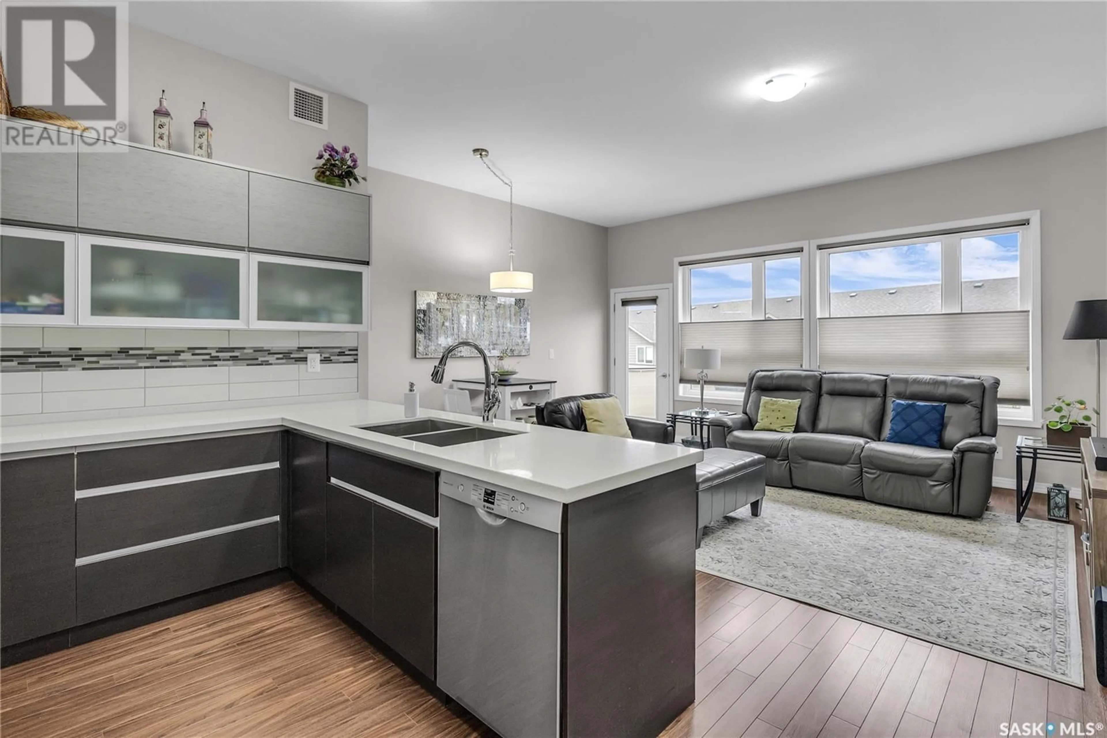 Open concept kitchen, ceramic/tile floor for 225 - 315 MANINGAS BEND, Saskatoon Saskatchewan S7W0P9