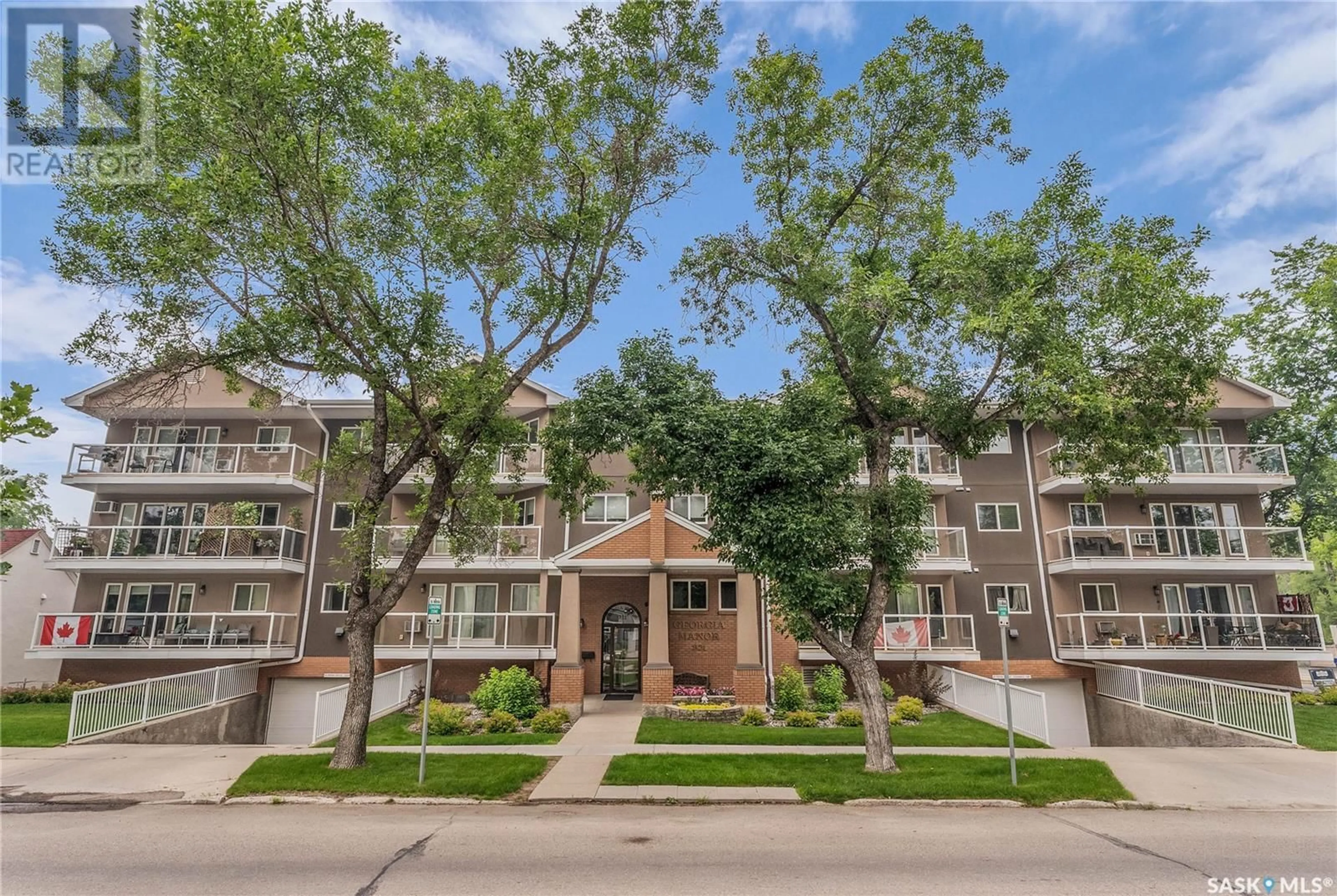 Patio, unknown for 306 - 921 MAIN STREET, Saskatoon Saskatchewan S7H0K4