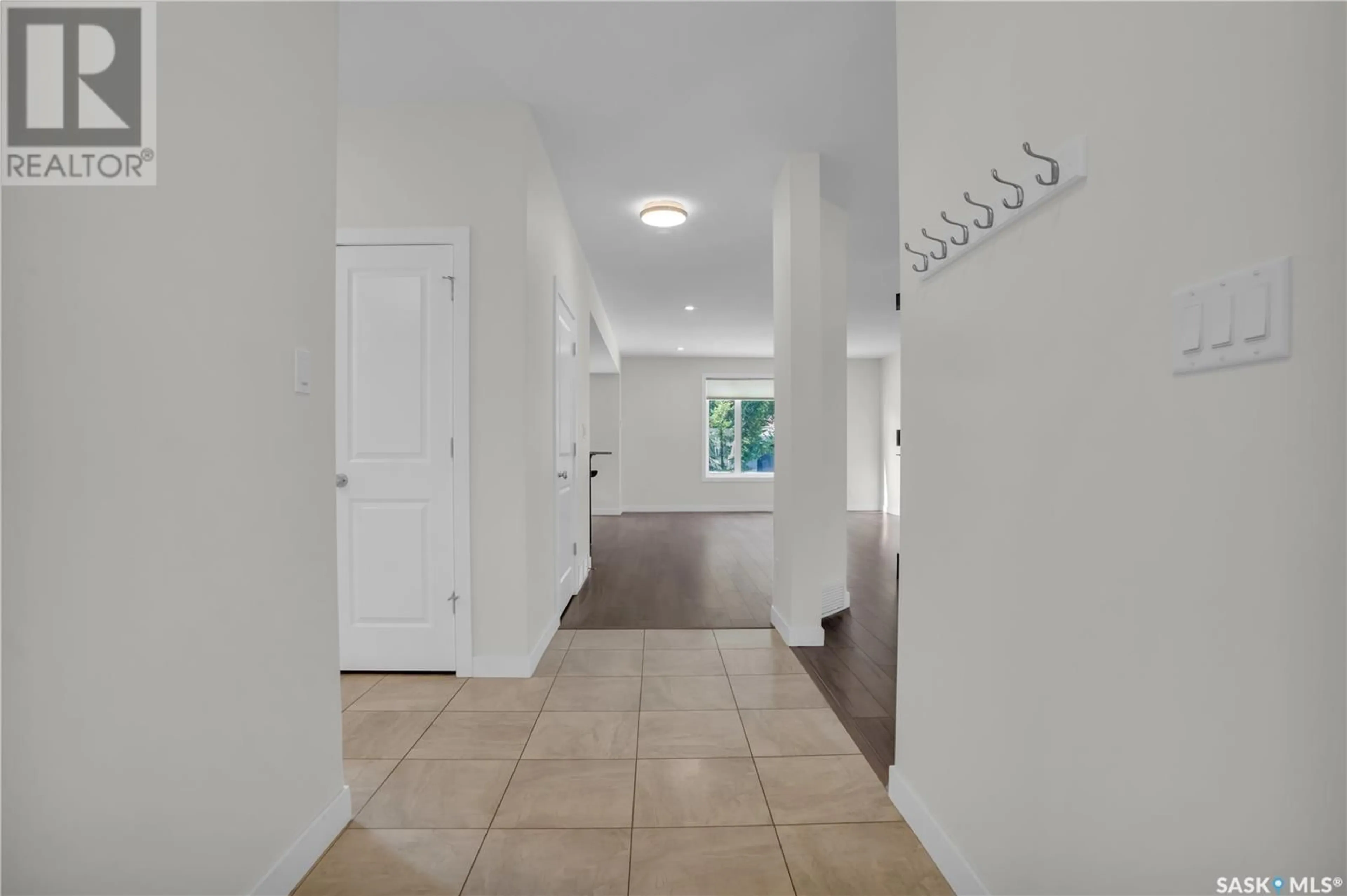 Indoor entryway for 4525 GREEN WATER ROAD, Regina Saskatchewan S4V3H2
