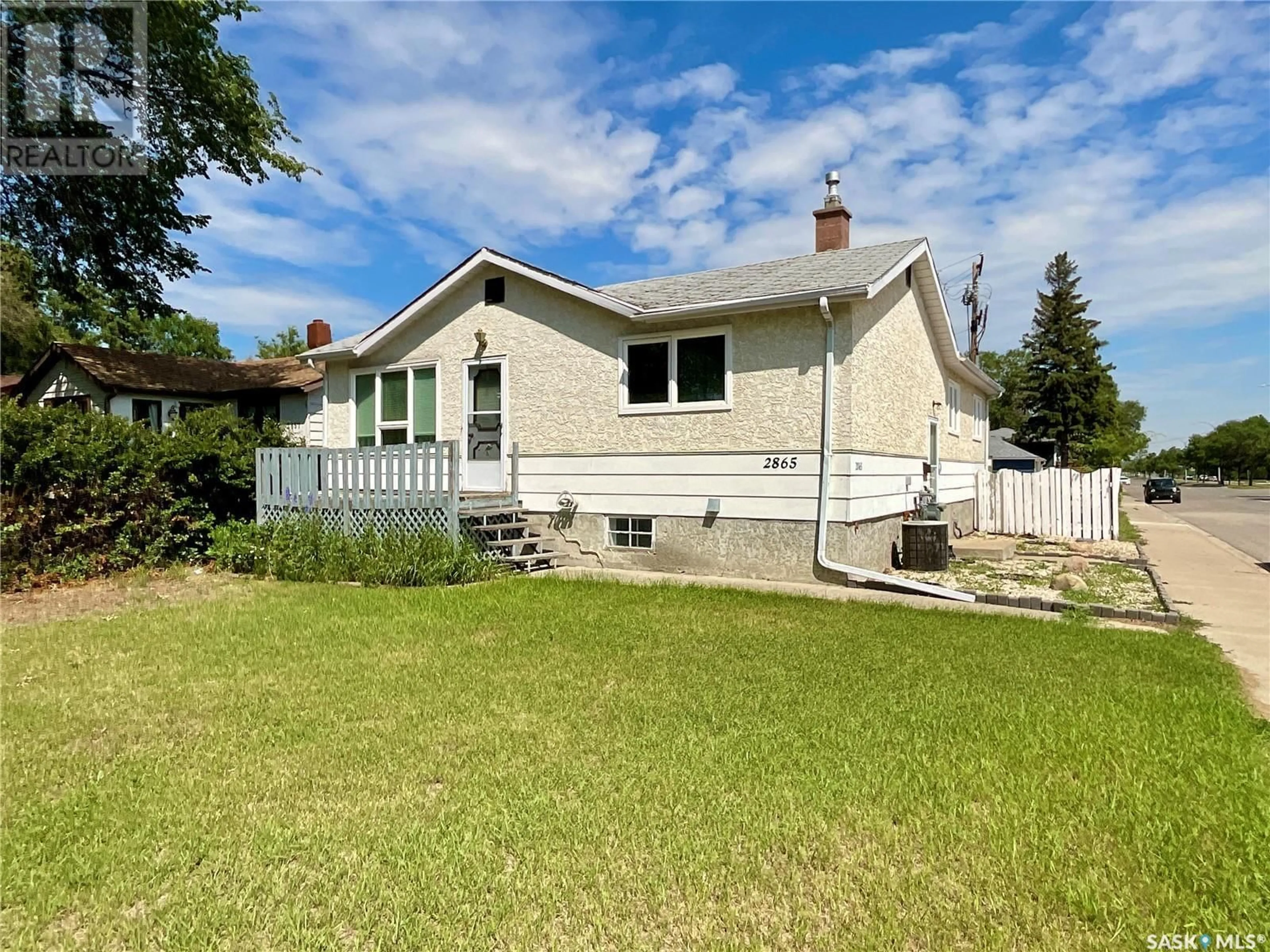 A pic from outside/outdoor area/front of a property/back of a property/a pic from drone, street for 2865 MCDONALD STREET, Regina Saskatchewan S4N3A1