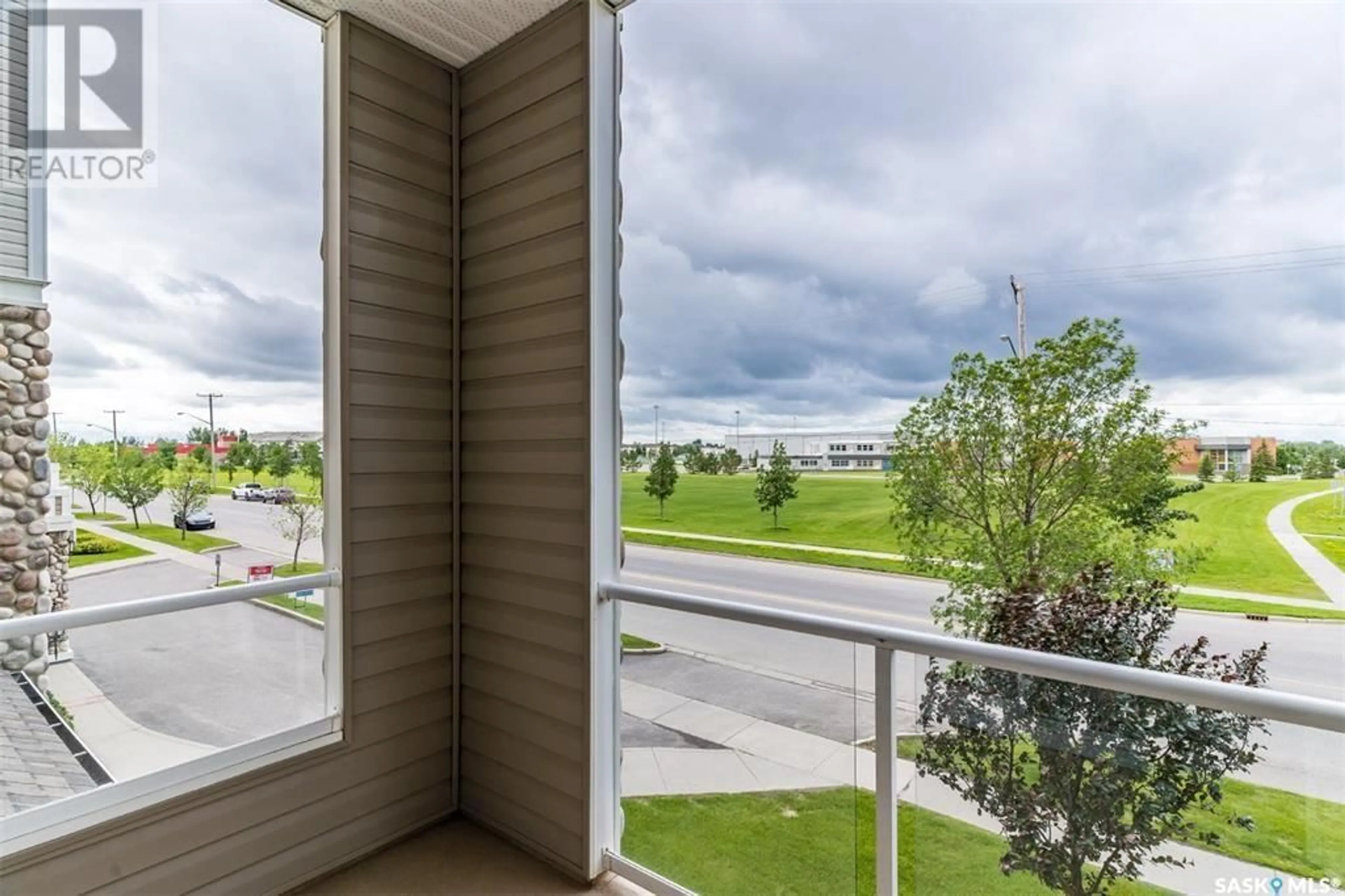 Balcony in the apartment, water/lake/river/ocean view for 200 - 302 NELSON ROAD, Saskatoon Saskatchewan S7S1N9
