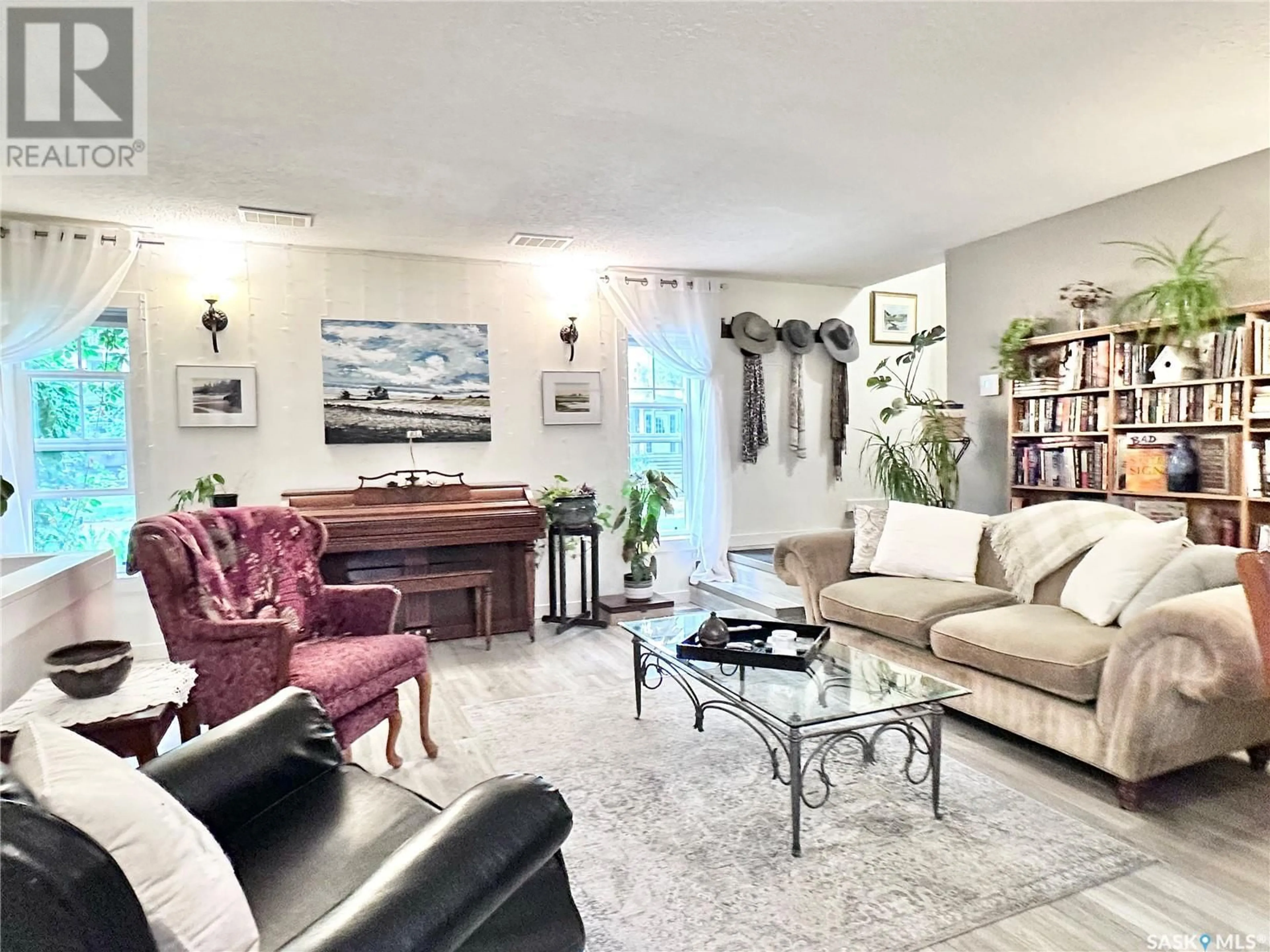 Living room with furniture, unknown for 1714 COY AVENUE, Saskatoon Saskatchewan S7M0H7