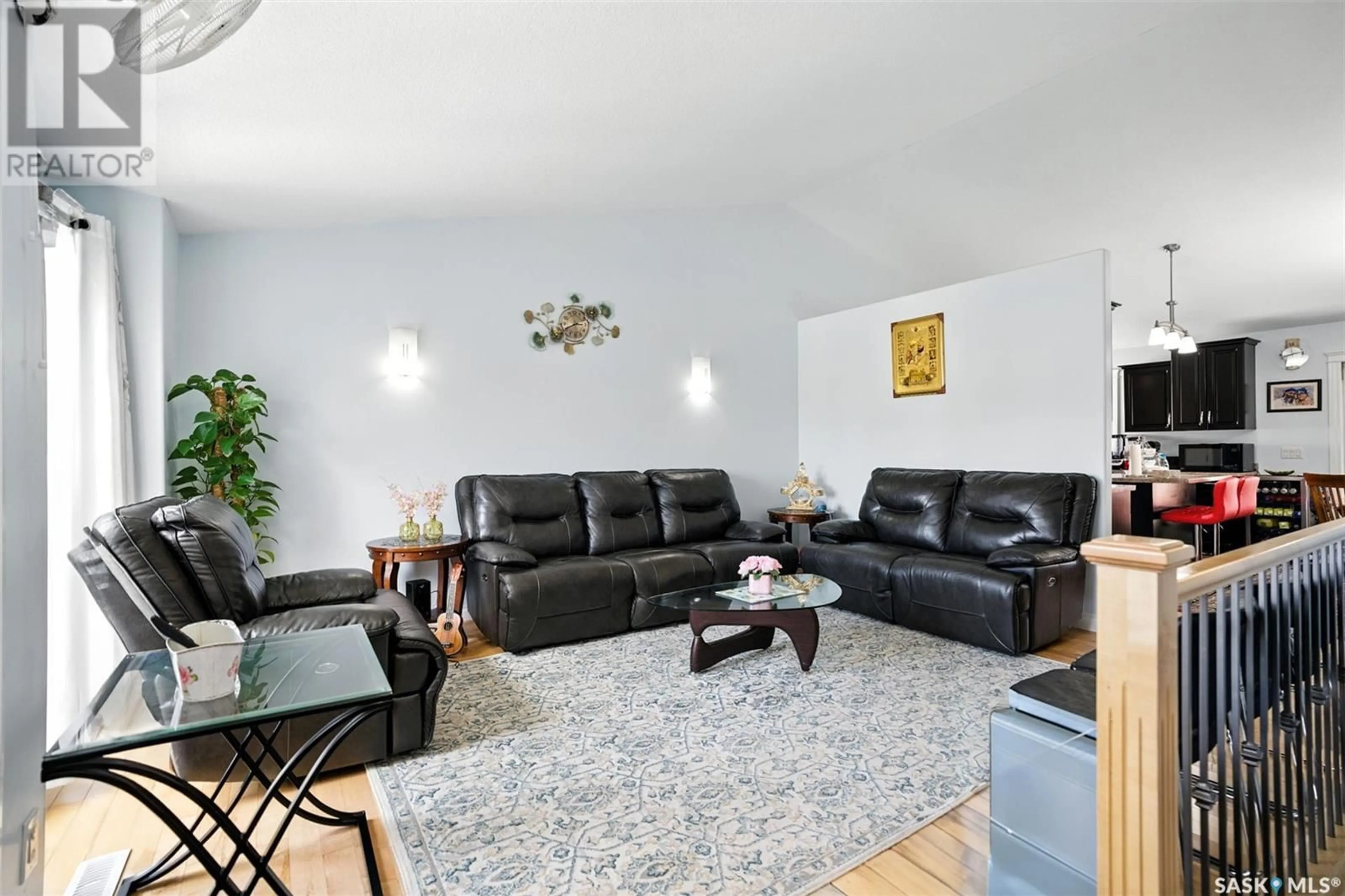 Living room with furniture, unknown for 742 HARGREAVES CRESCENT, Saskatoon Saskatchewan S7R0H2