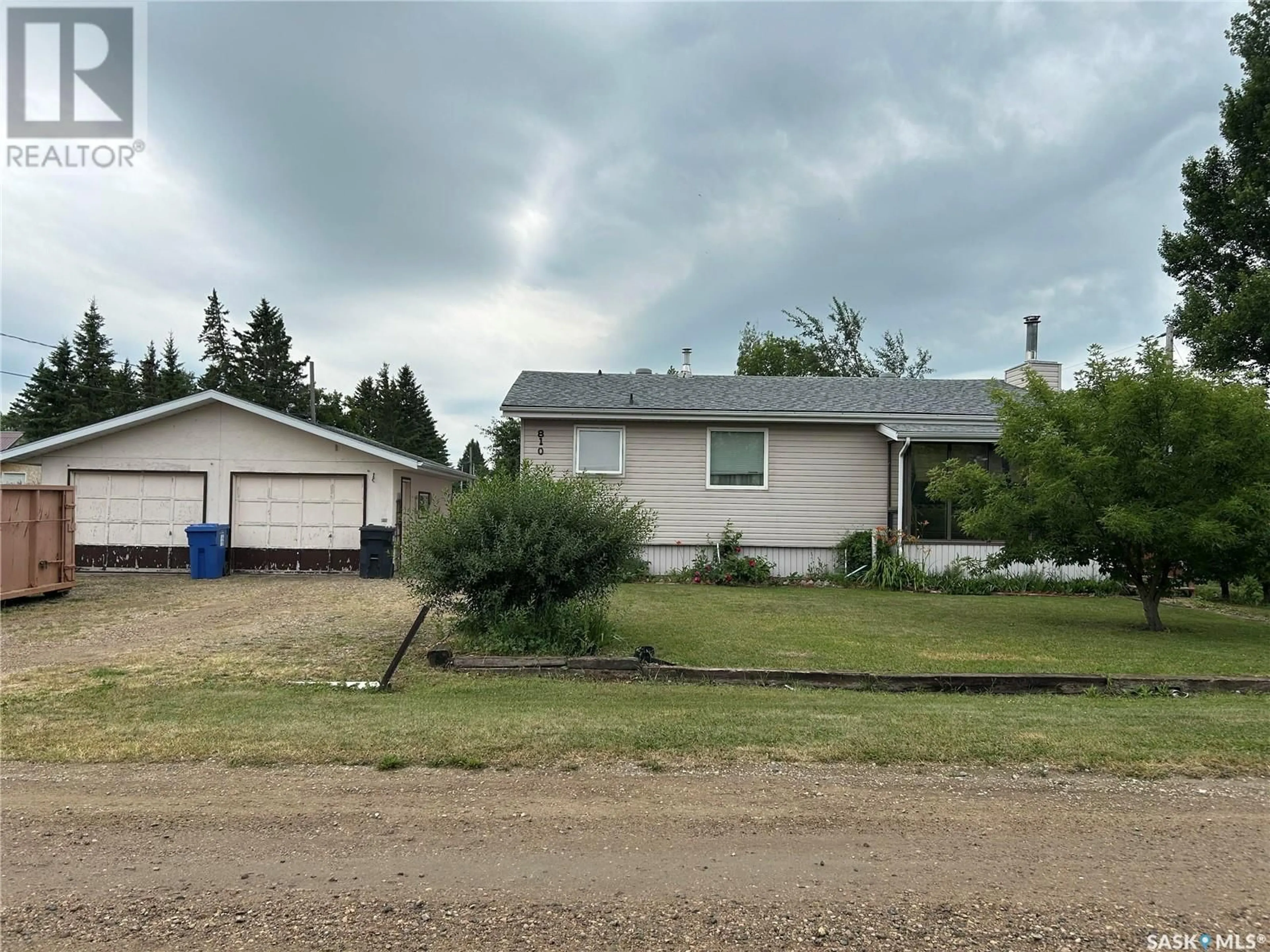 A pic from outside/outdoor area/front of a property/back of a property/a pic from drone, street for 810 ANDERSON AVENUE, Theodore Saskatchewan S0A4C0