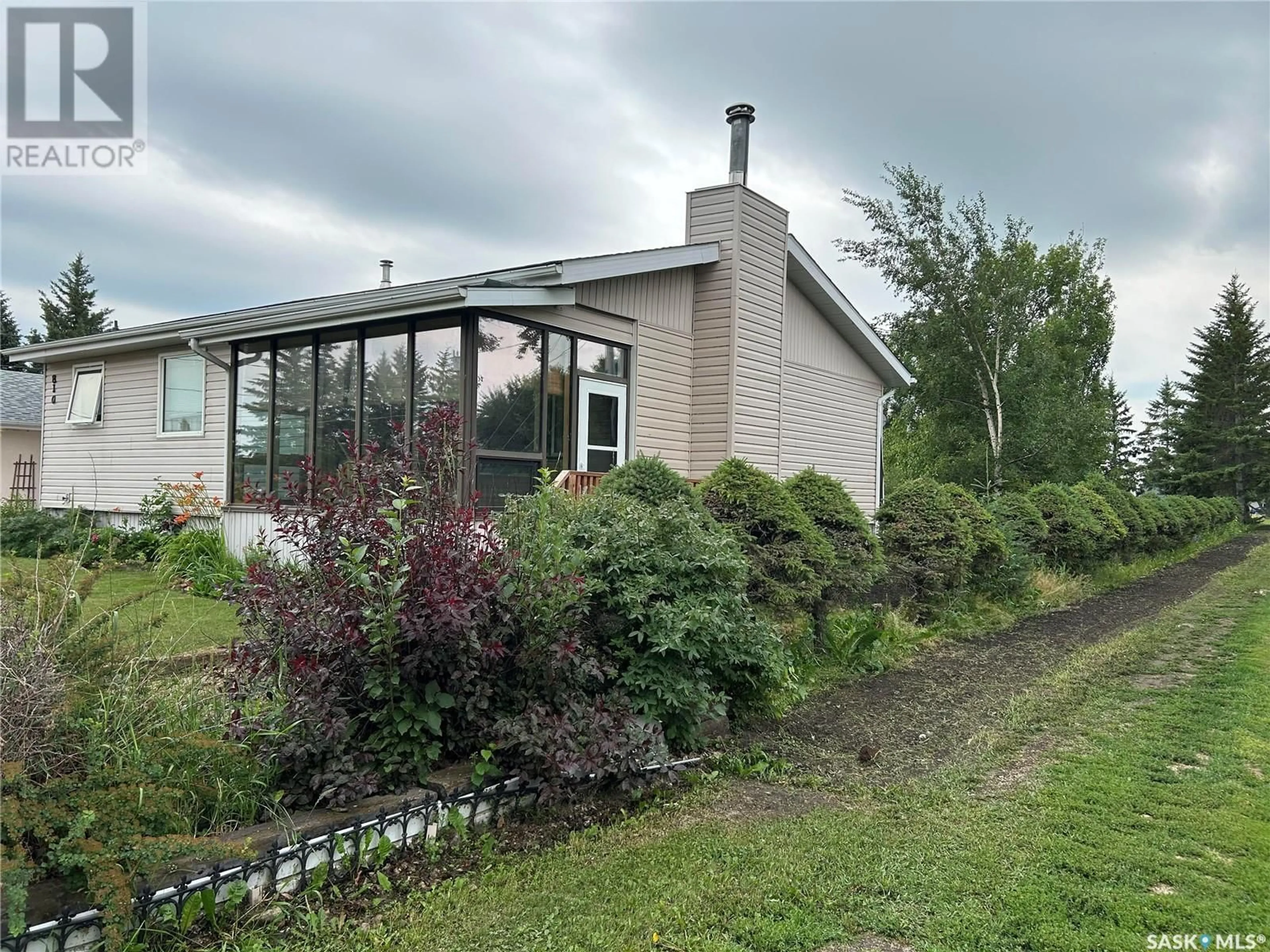A pic from outside/outdoor area/front of a property/back of a property/a pic from drone, building for 810 ANDERSON AVENUE, Theodore Saskatchewan S0A4C0