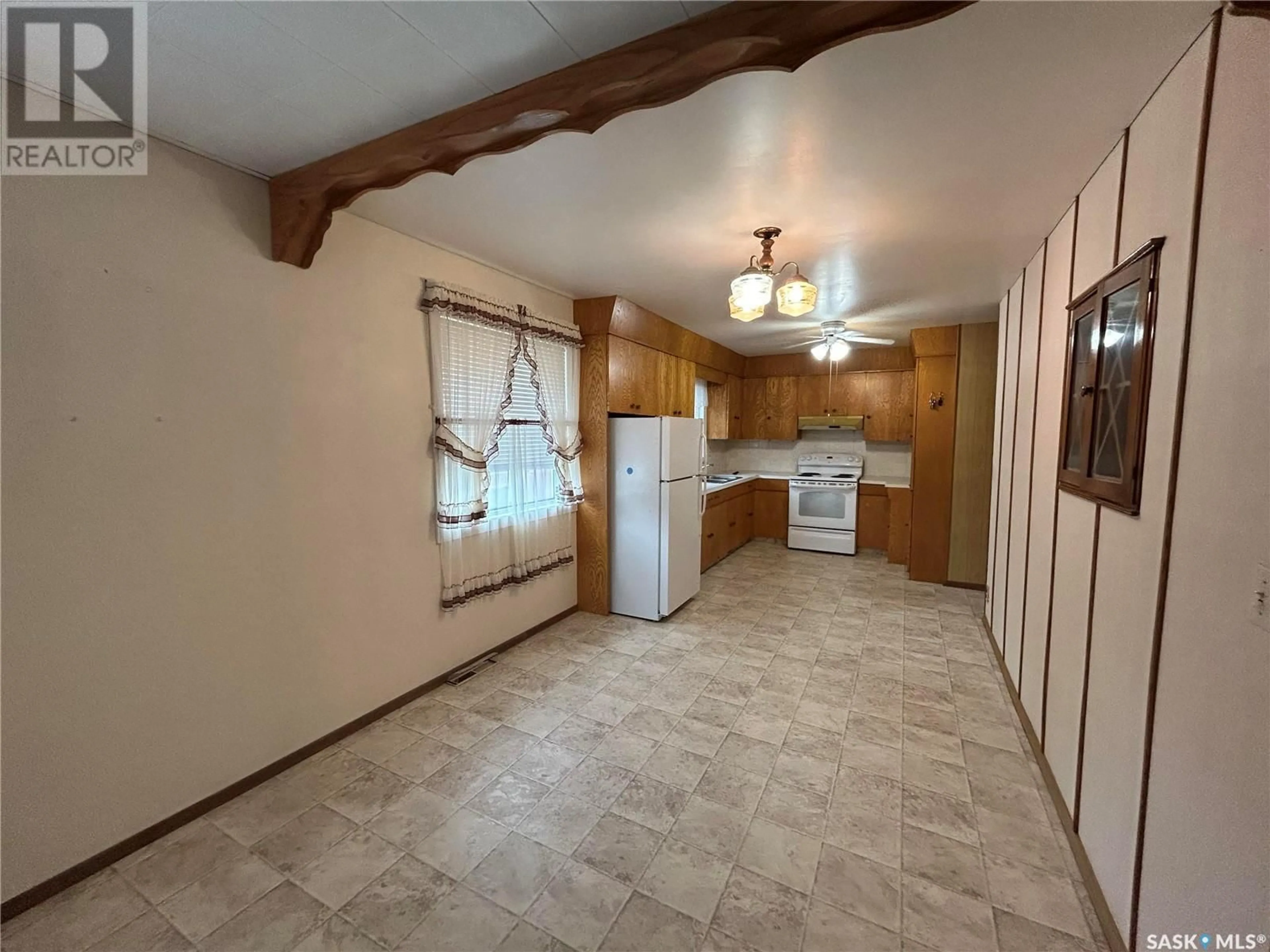 A pic of a room for 810 ANDERSON AVENUE, Theodore Saskatchewan S0A4C0