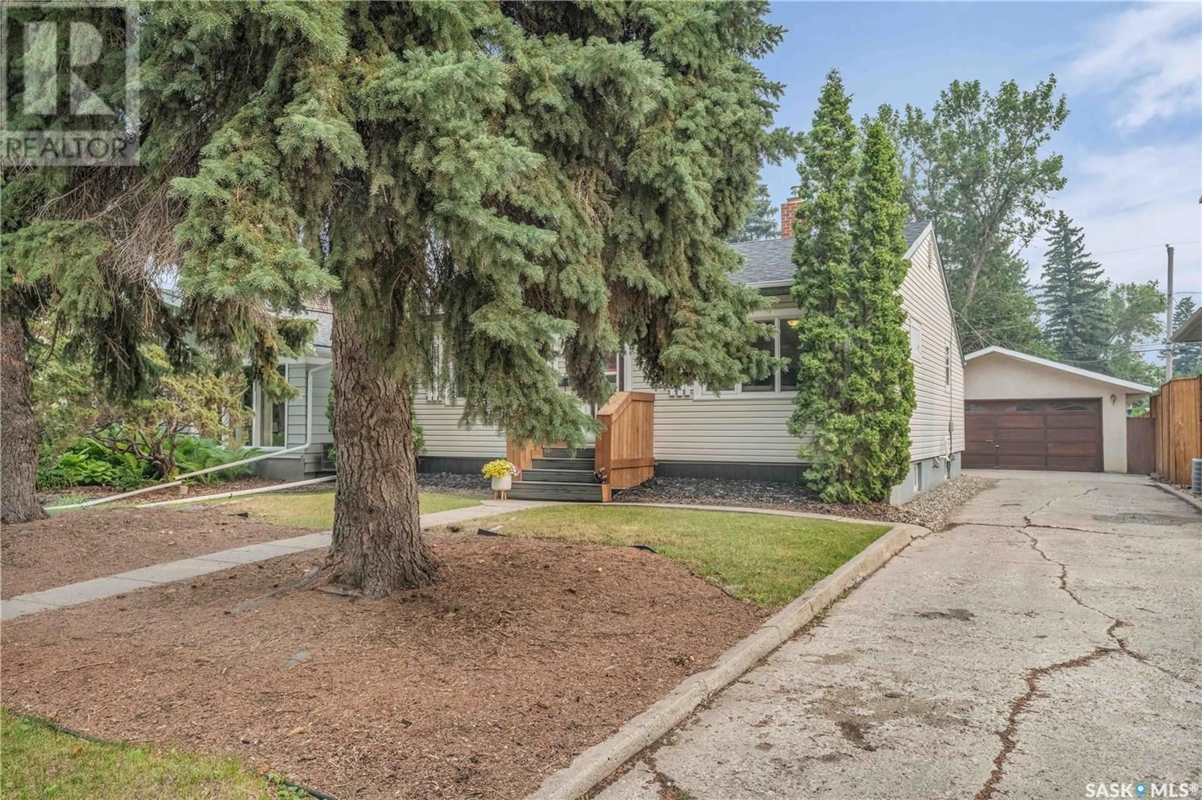 Unknown for 2709 THORNTON AVENUE, Regina Saskatchewan S4S1J2