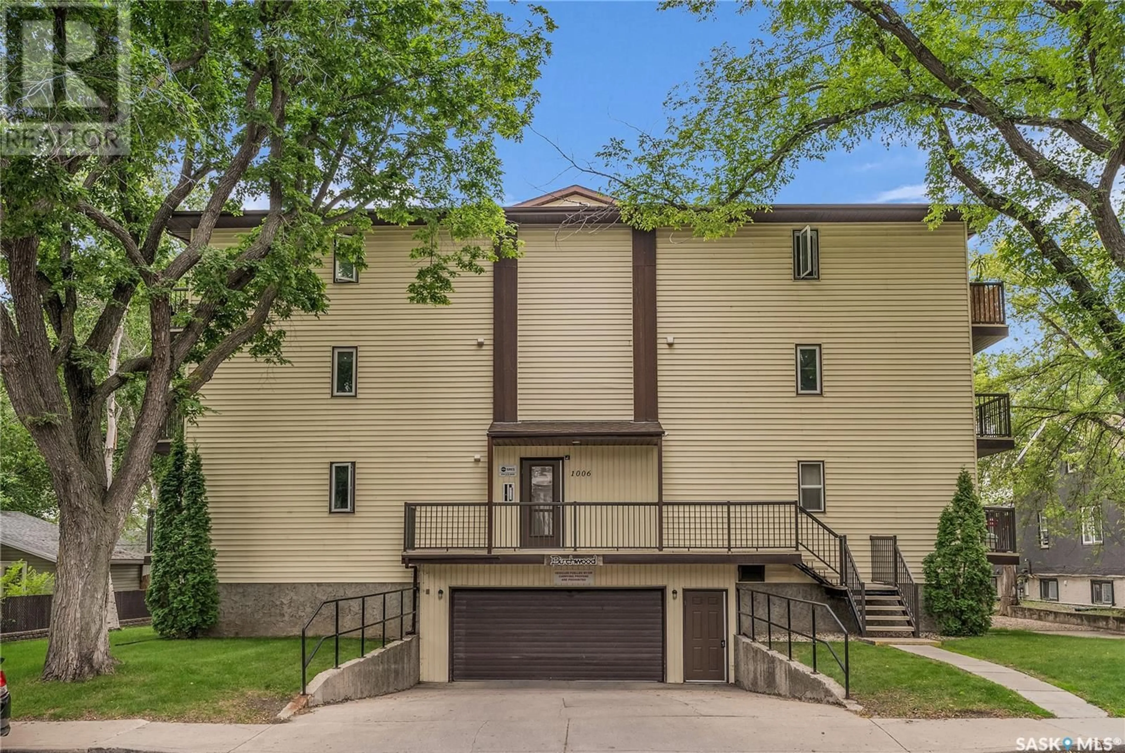 Unknown for 302 1006 9TH STREET E, Saskatoon Saskatchewan S7H0N2