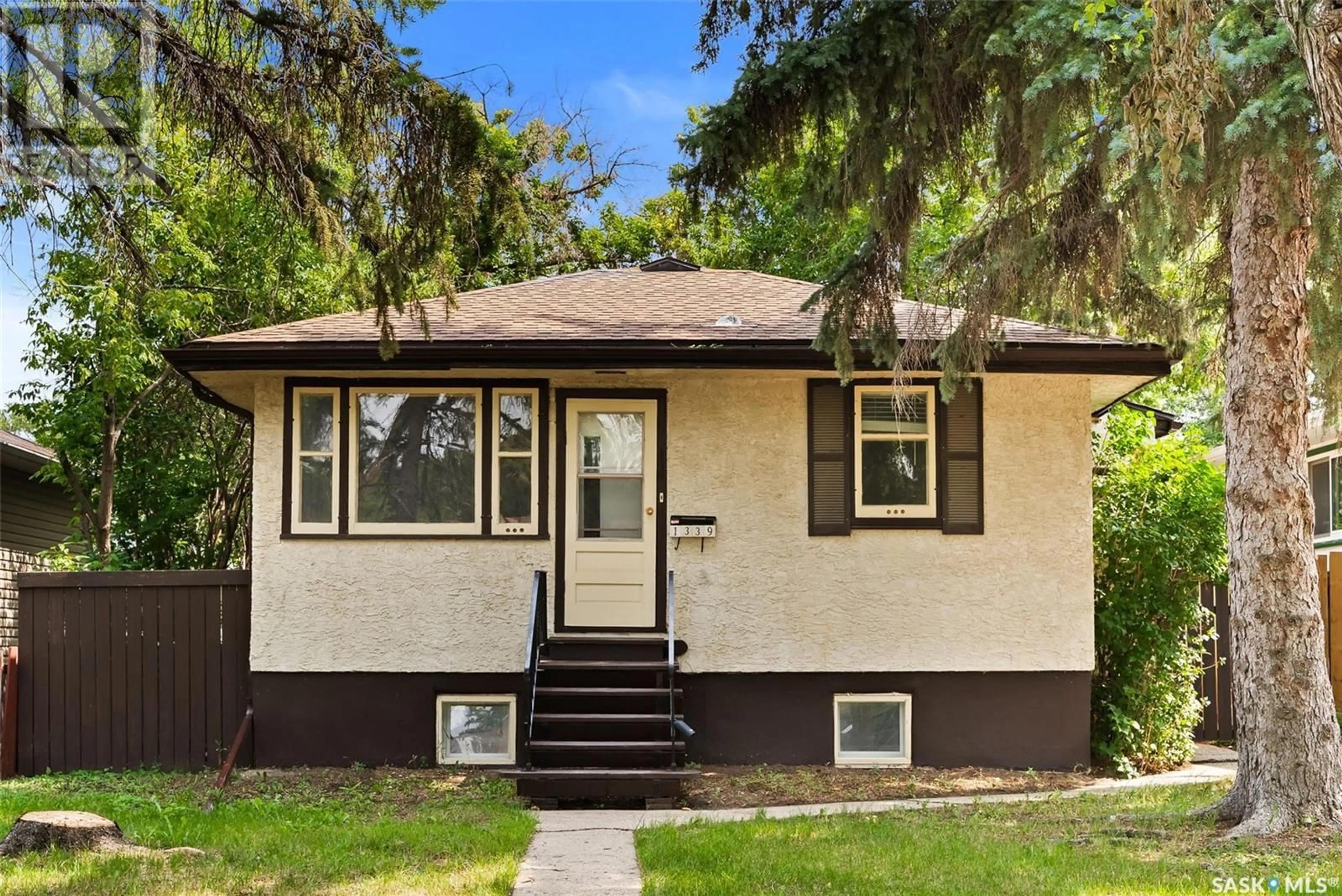 Home with vinyl exterior material, street for 1339 GREY STREET, Regina Saskatchewan S4T5H5