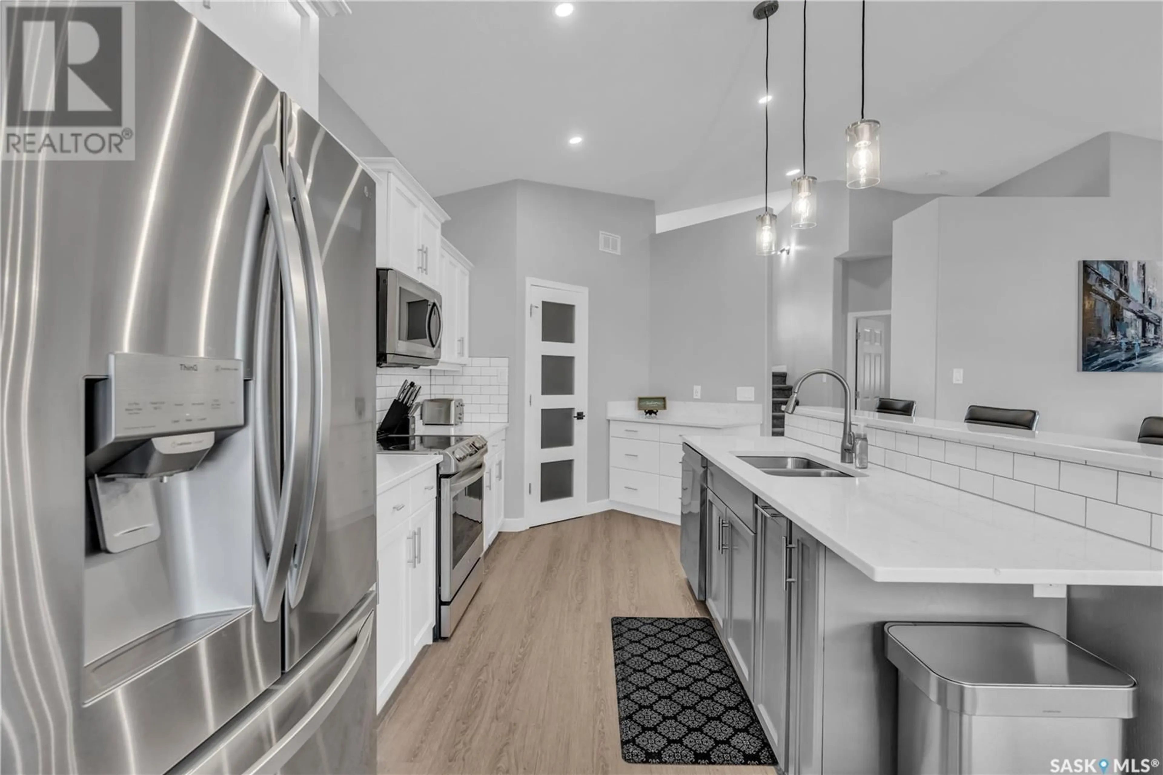 Open concept kitchen, unknown for 4707 TAYLOR CRESCENT, Regina Saskatchewan S4X4T6