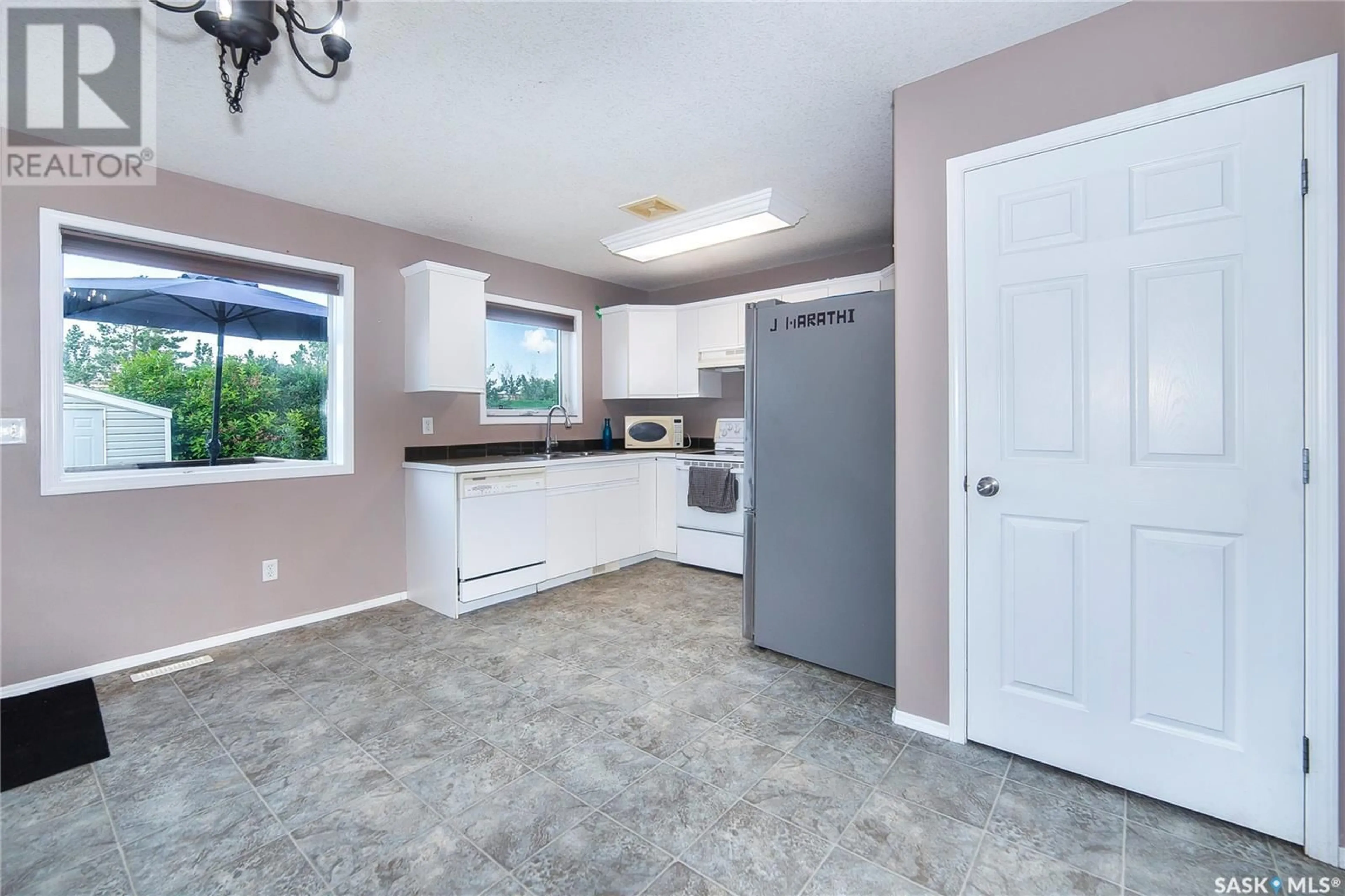Unknown for 359 RUTHERFORD CRESCENT, Saskatoon Saskatchewan S7N4X8