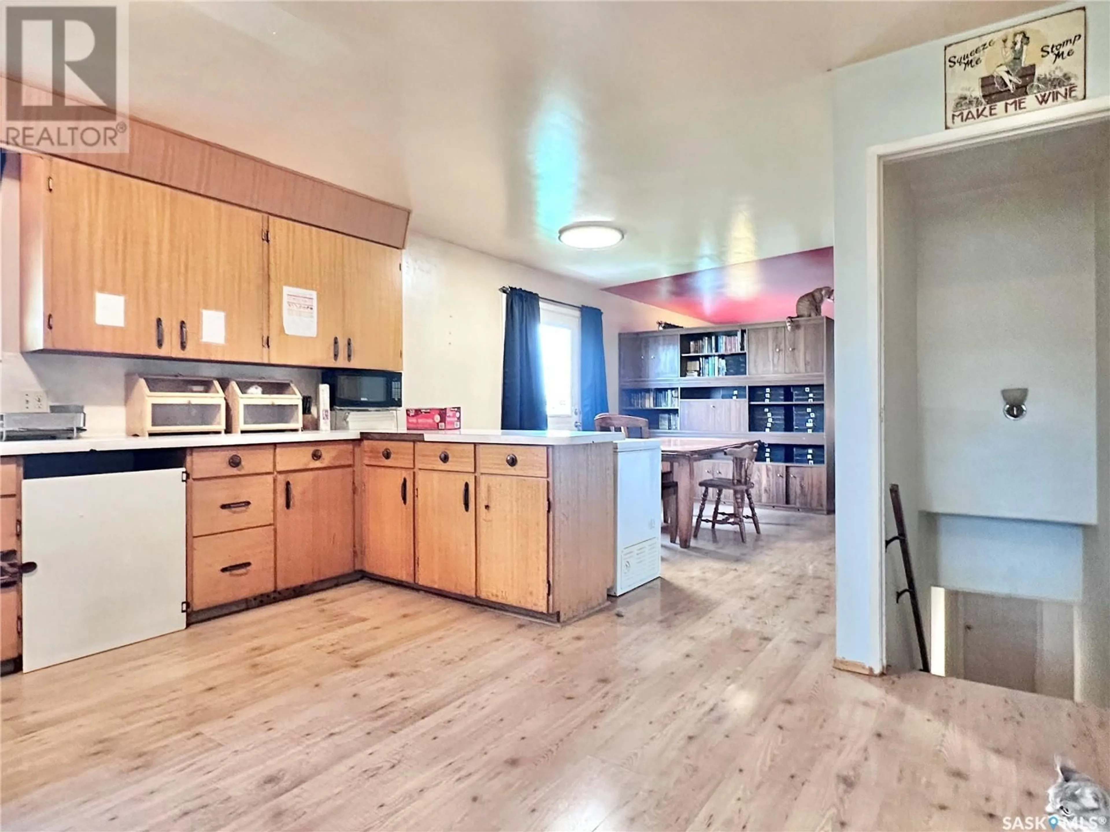 Open concept kitchen, unknown for HUSSEY ACREAGE, Marriott Rm No. 317 Saskatchewan S0L2V0