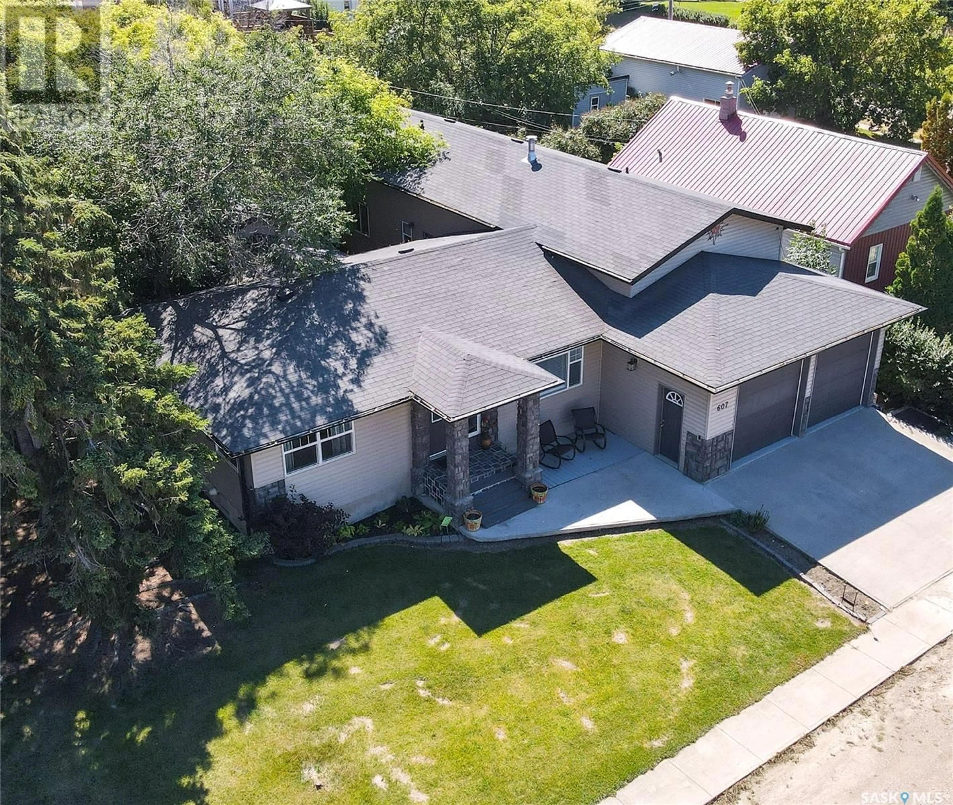 A pic from outside/outdoor area/front of a property/back of a property/a pic from drone, street for 607 1ST STREET, Kenaston Saskatchewan S0G2N0