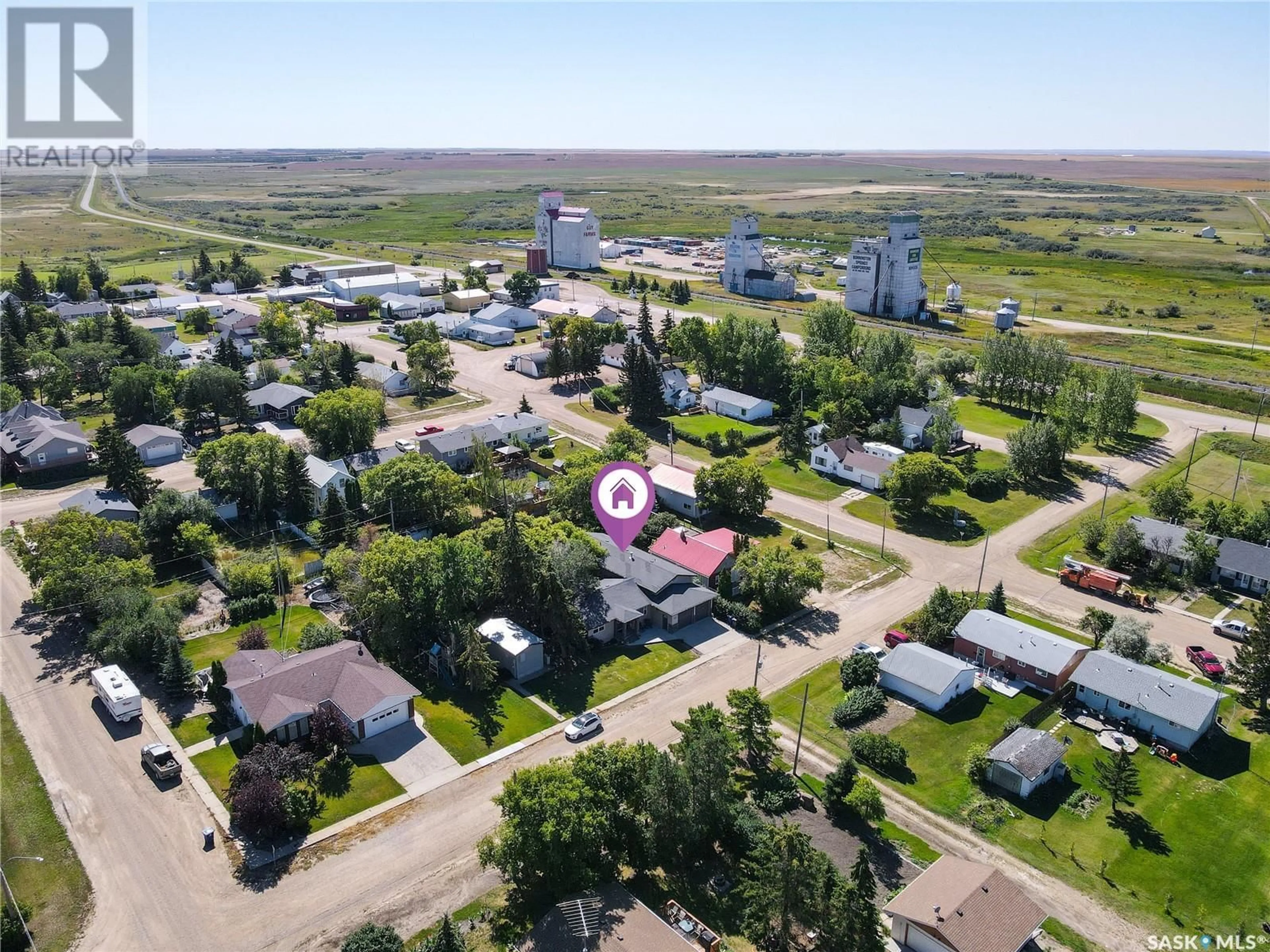 A pic from outside/outdoor area/front of a property/back of a property/a pic from drone, unknown for 607 1ST STREET, Kenaston Saskatchewan S0G2N0