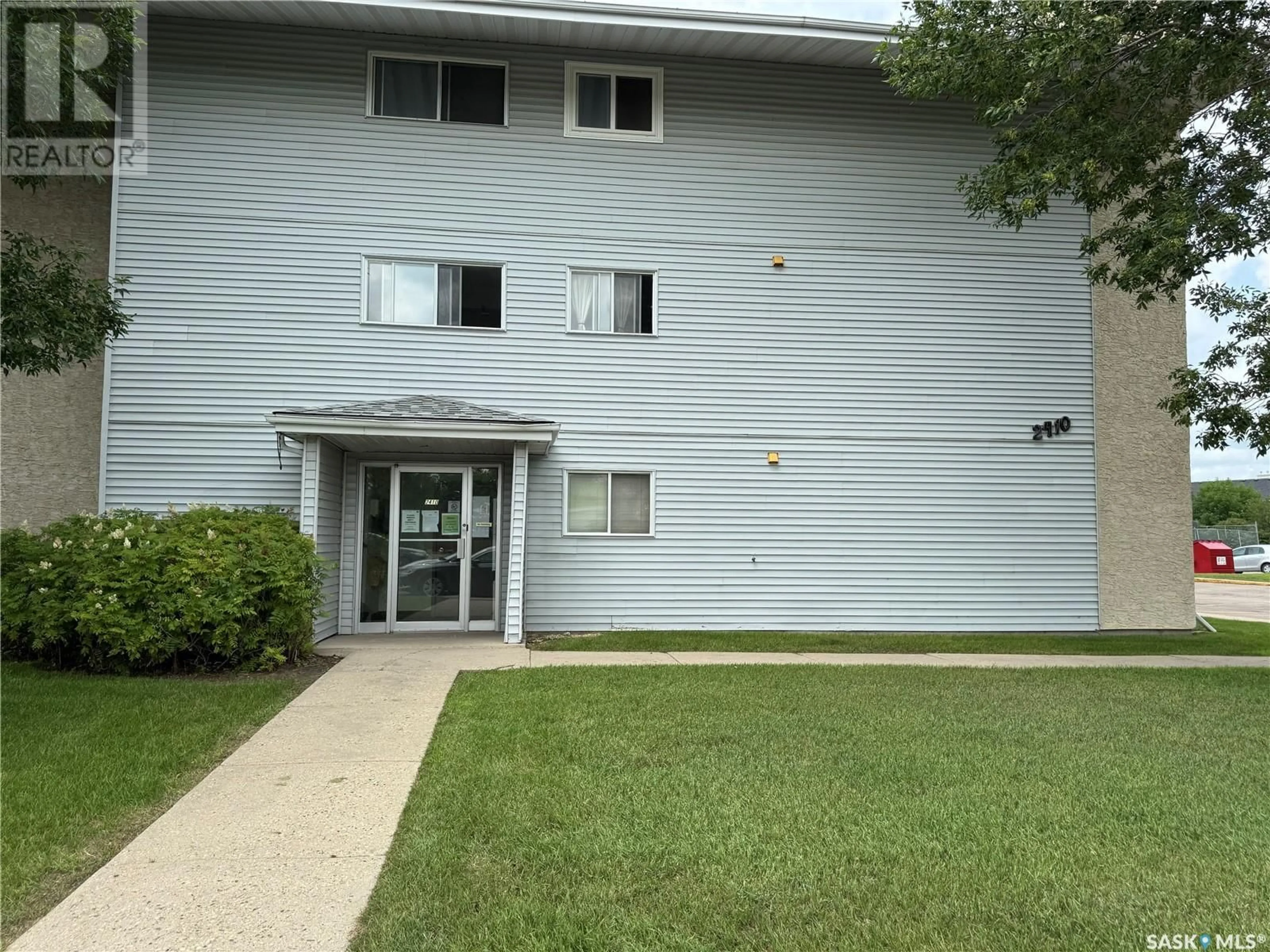 Unknown for 401 2410 HESELTINE ROAD, Regina Saskatchewan S4V1N9
