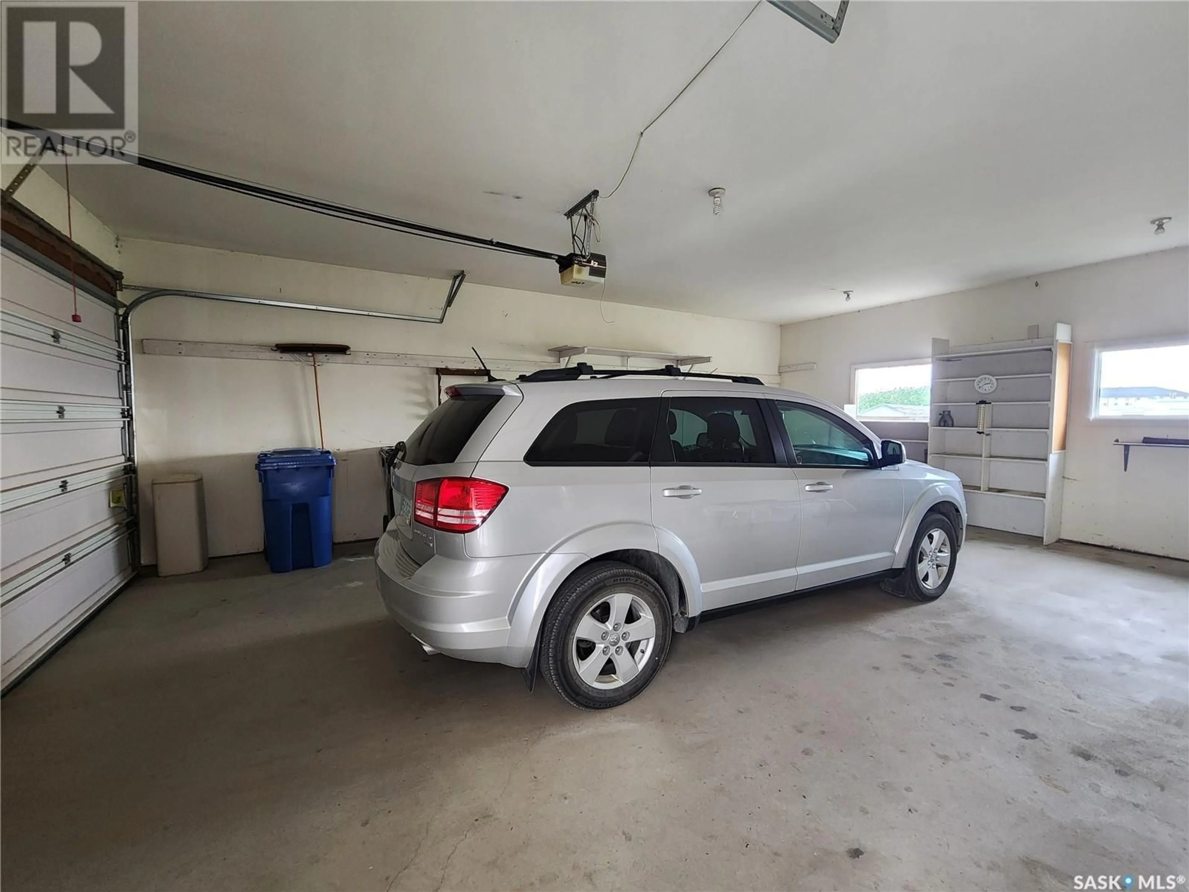 Indoor garage for 540 10TH AVENUE, Melville Saskatchewan S0A2P0