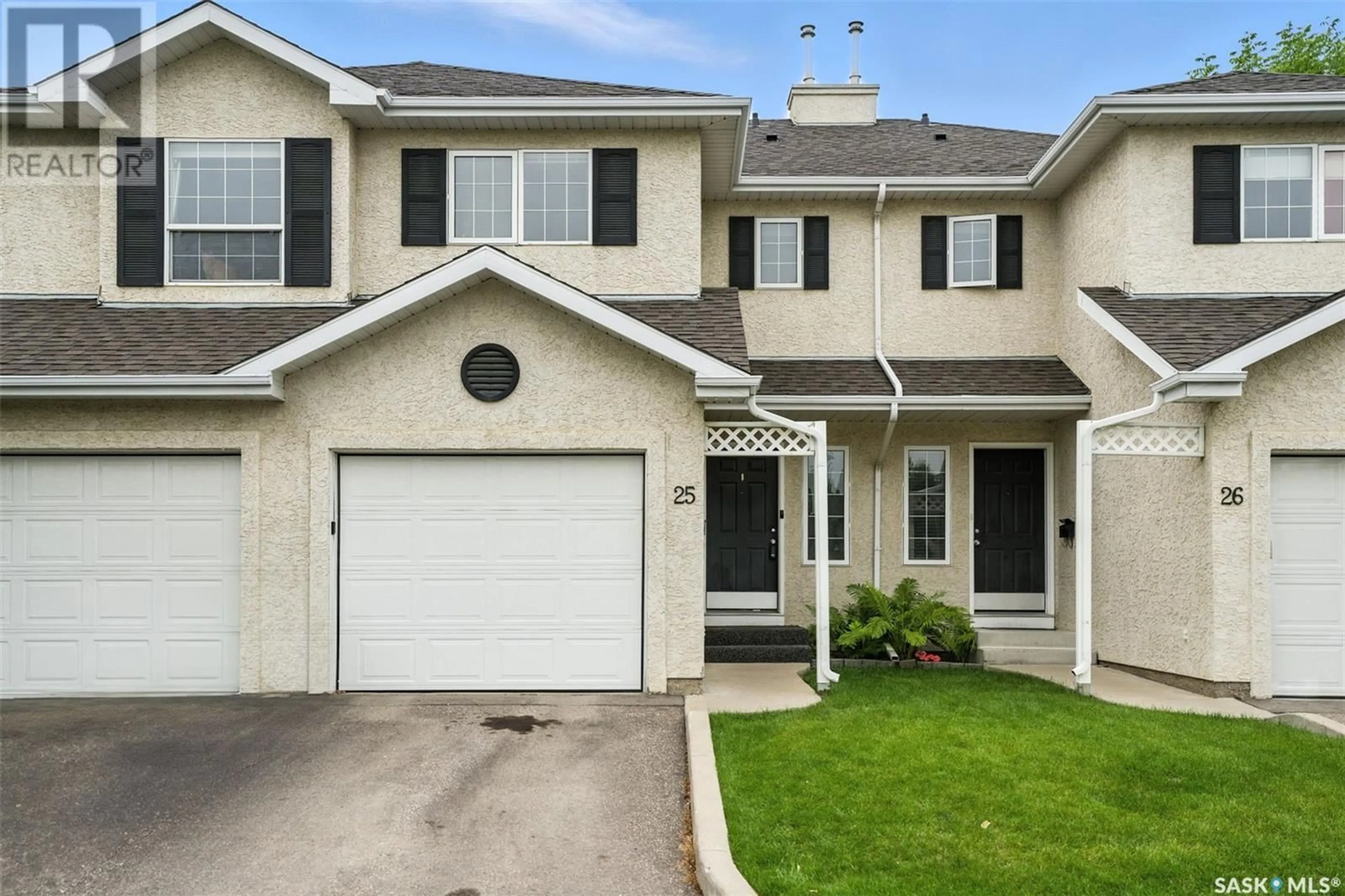Home with vinyl exterior material, street for 25 138 BANYAN CRESCENT, Saskatoon Saskatchewan S7V1G8