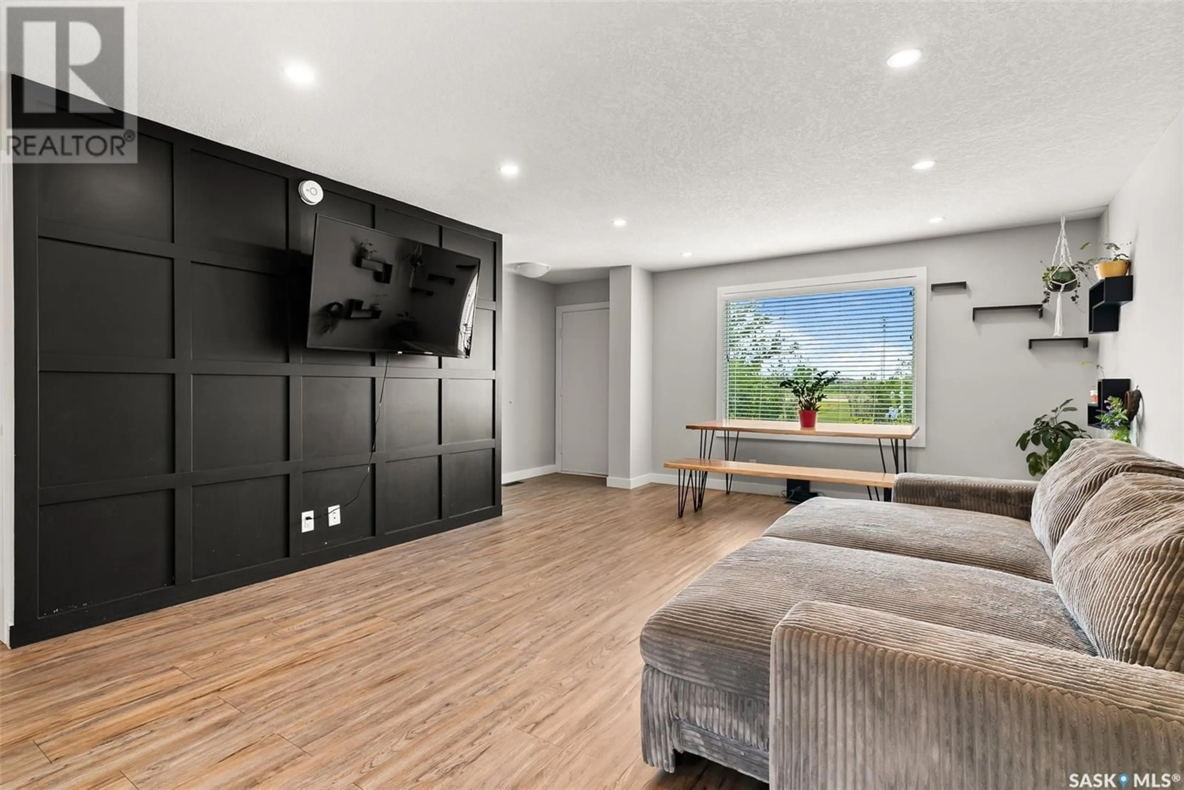 Home theater for 107 KILLARNEY WAY, Regina Saskatchewan S4S6X8
