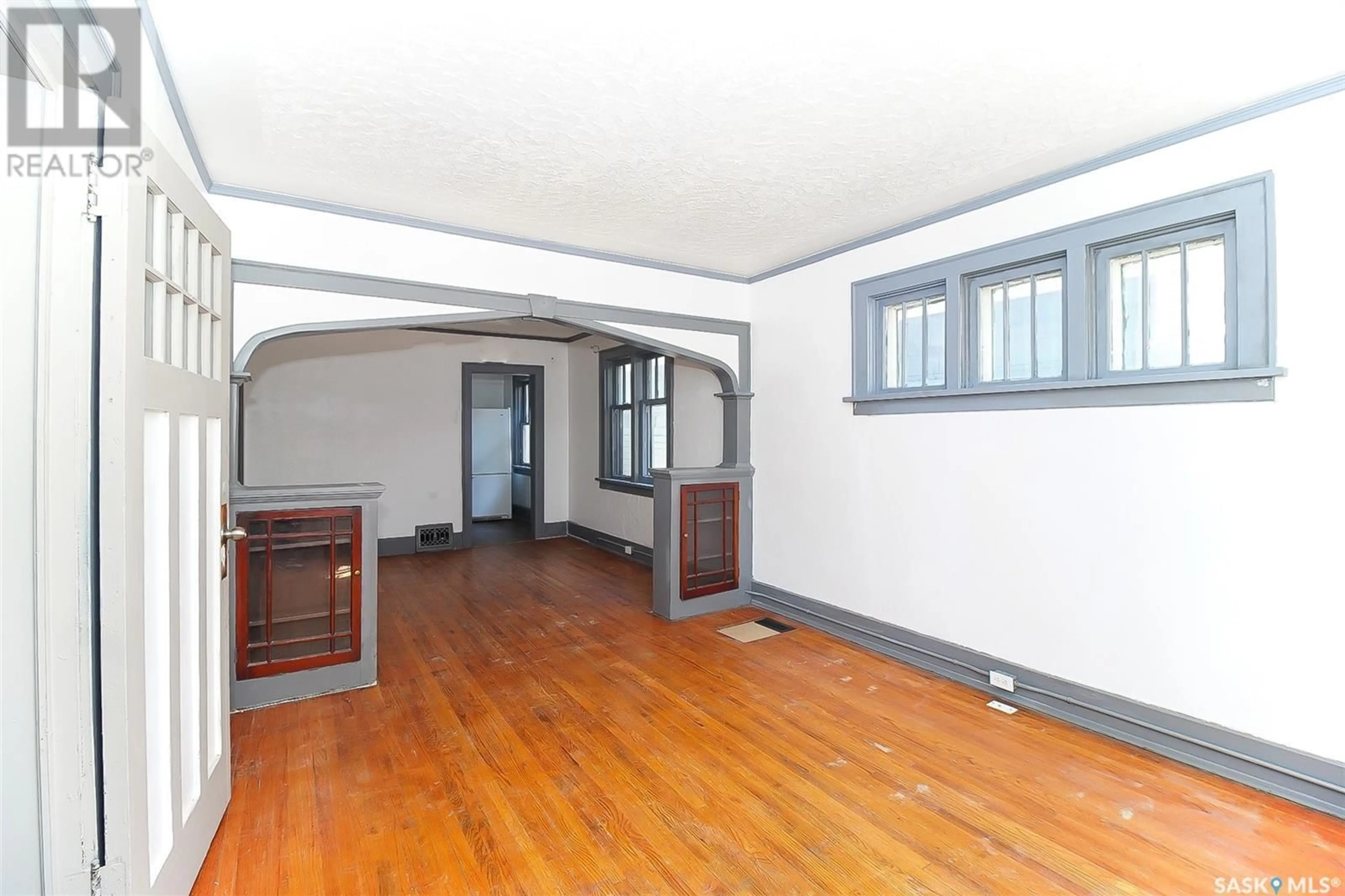 Unknown for 1012 VICTORIA AVENUE, Regina Saskatchewan S4P0N5