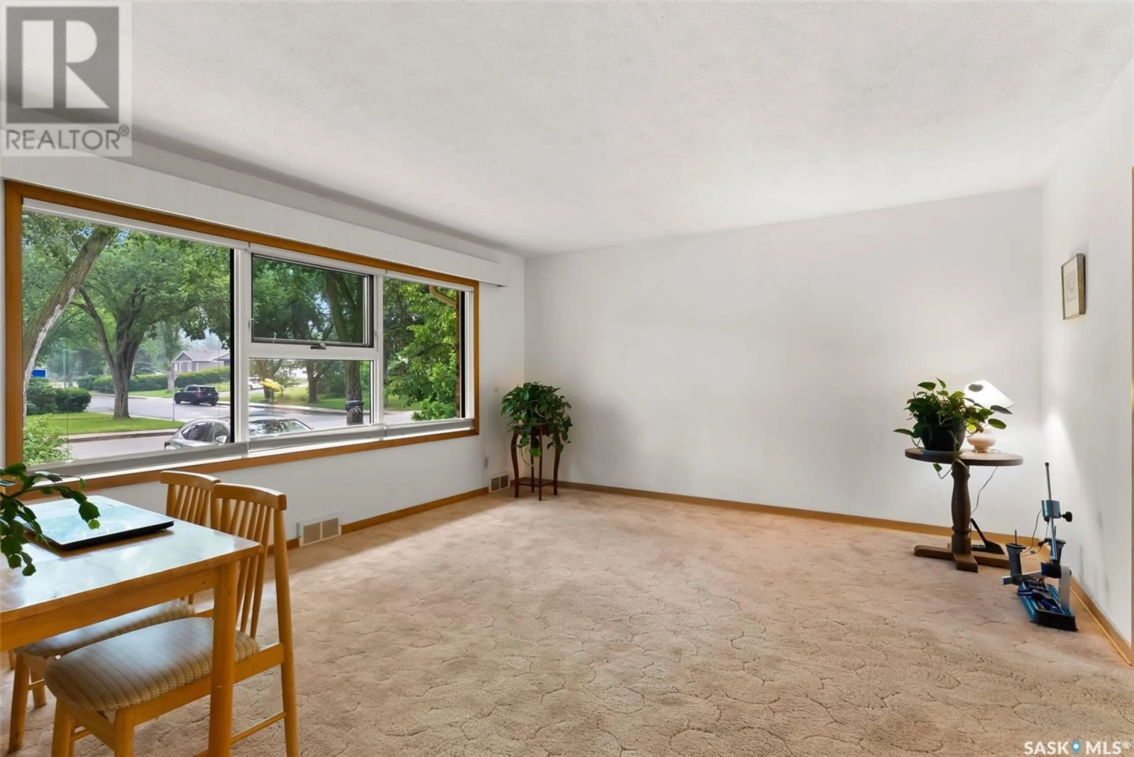 A pic of a room for 3370 RAE STREET, Regina Saskatchewan S4S1S4